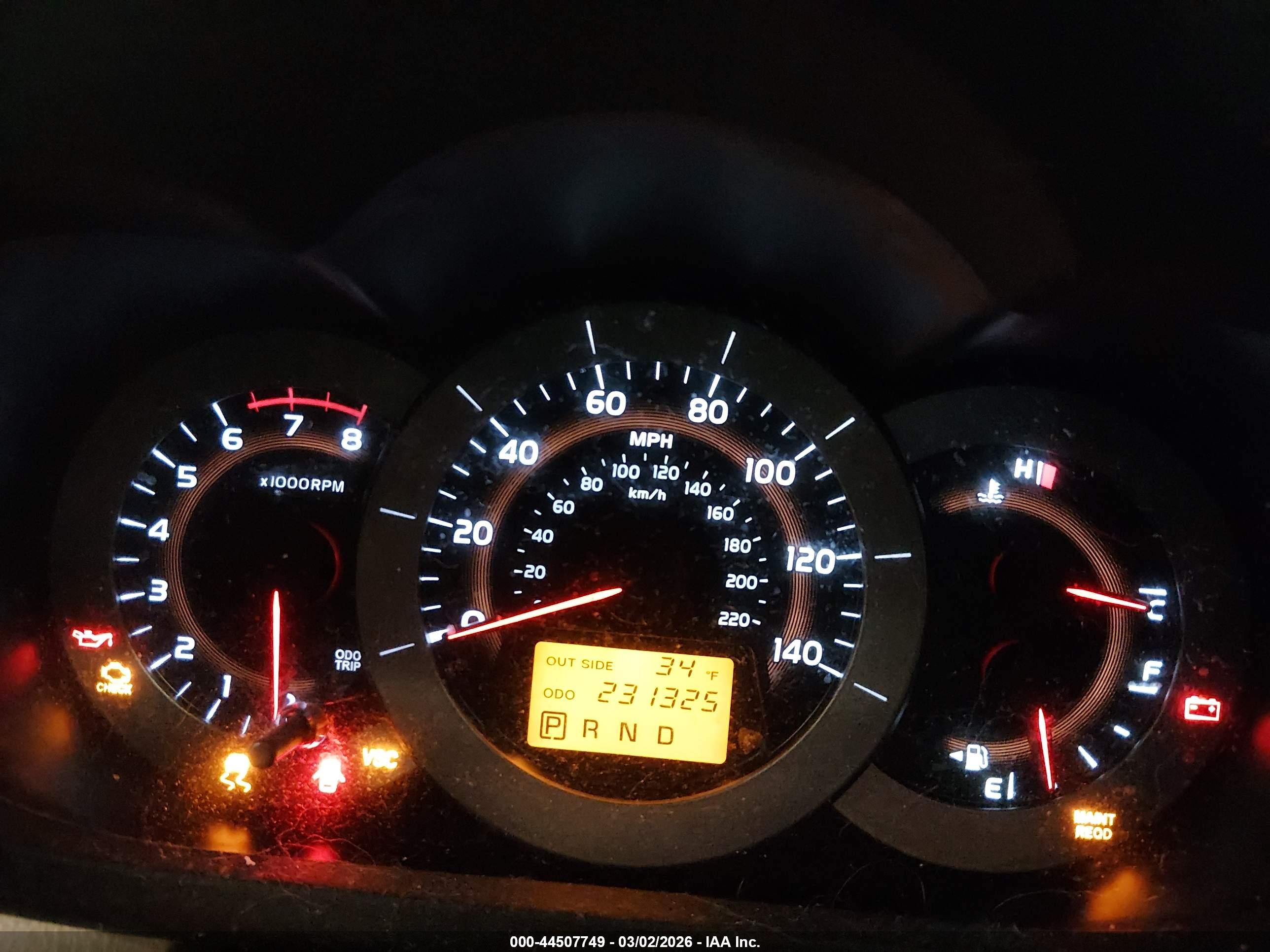 TOYOTA RAV4 image 7