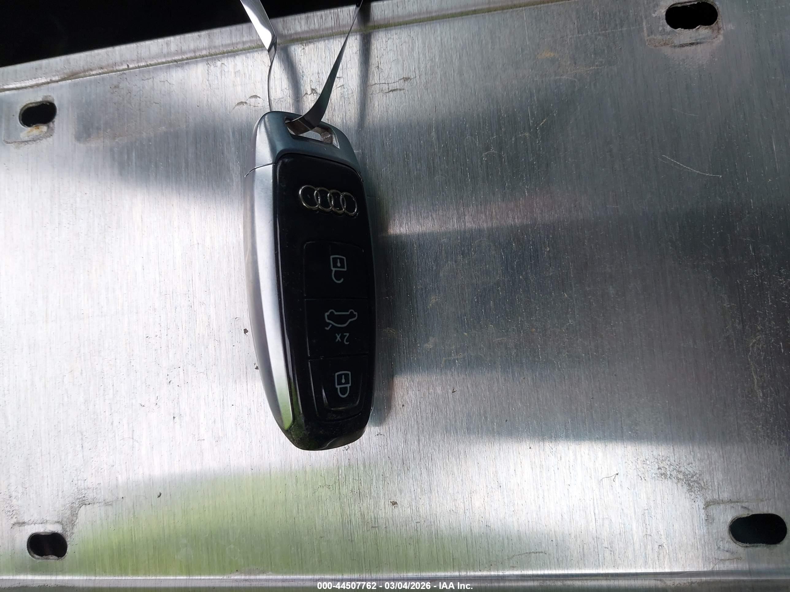 AUDI Q8 image 11