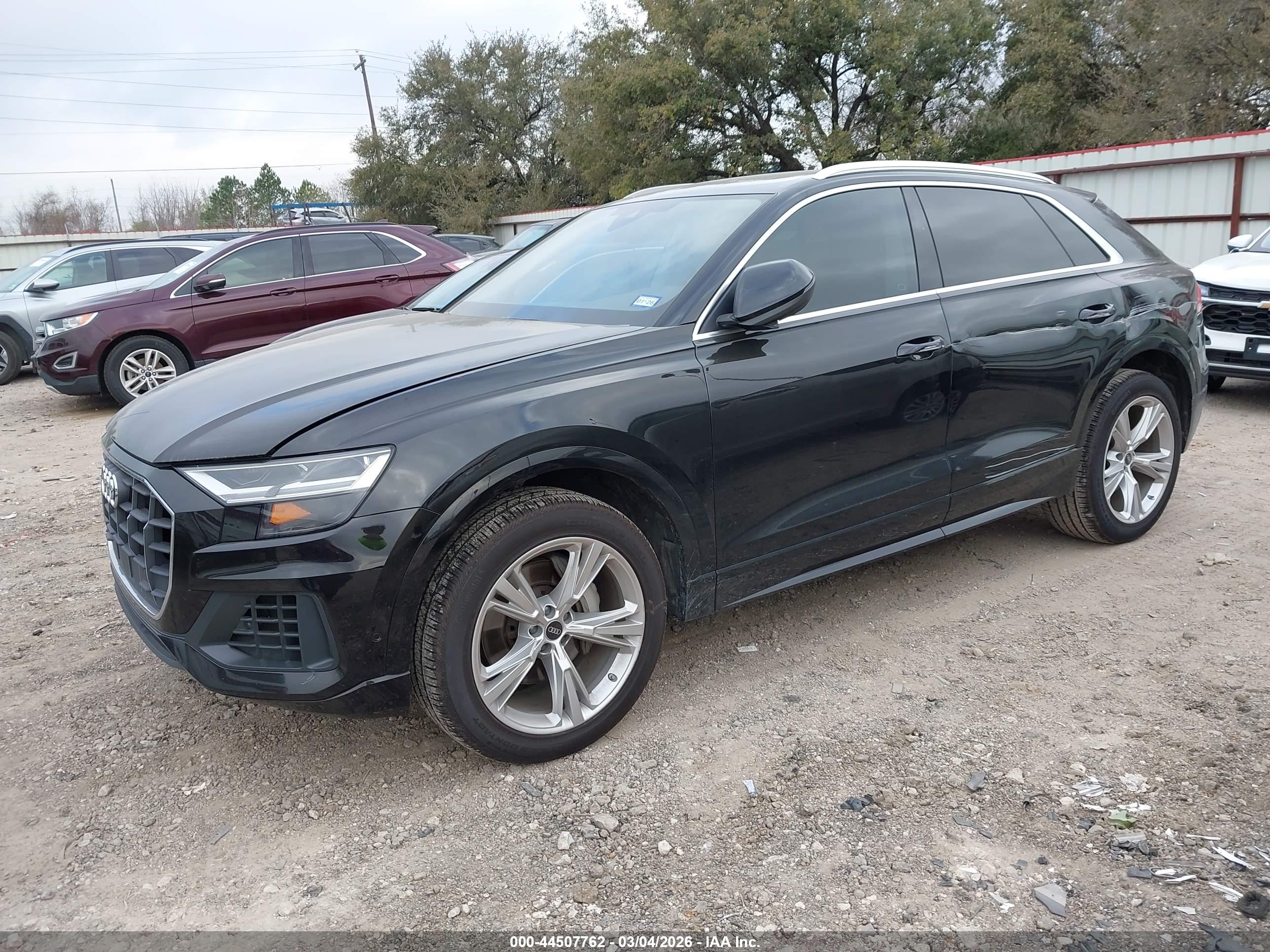 AUDI Q8 image 2