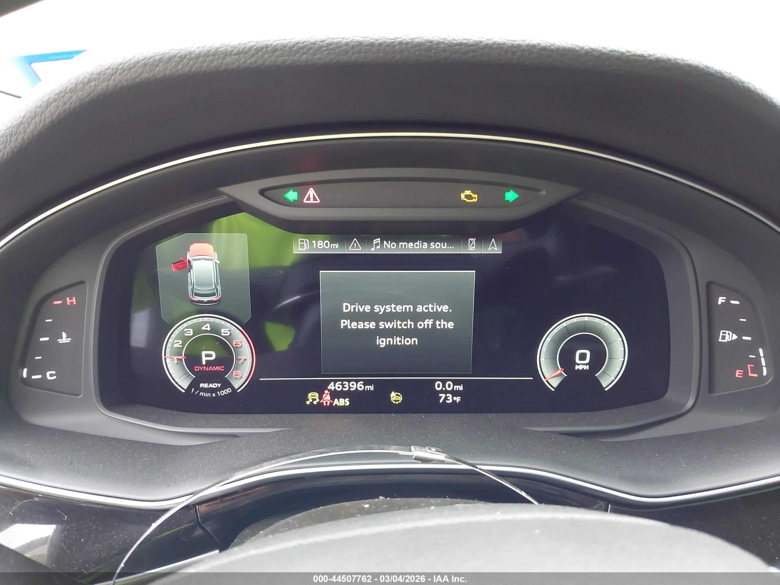 AUDI Q8 image 7