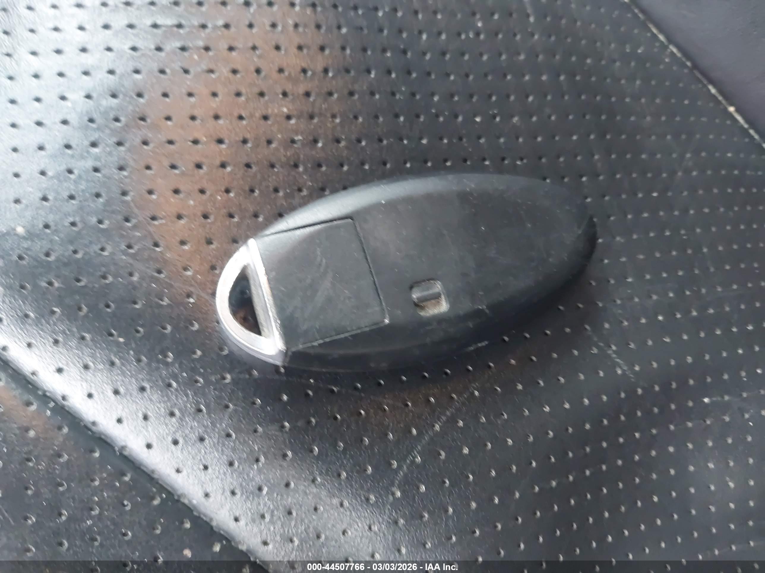 INFINITI G37X image 11