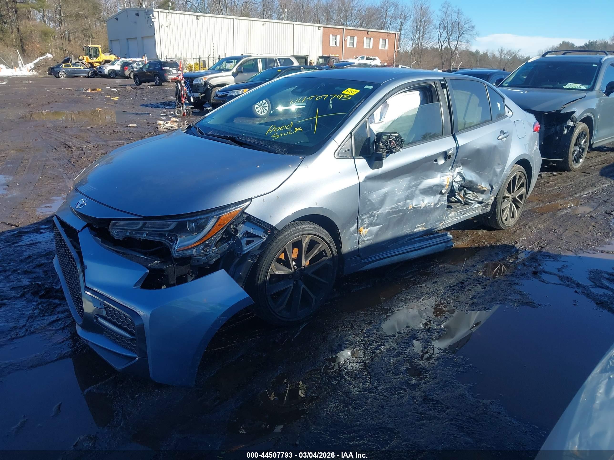 TOYOTA COROLLA image 2