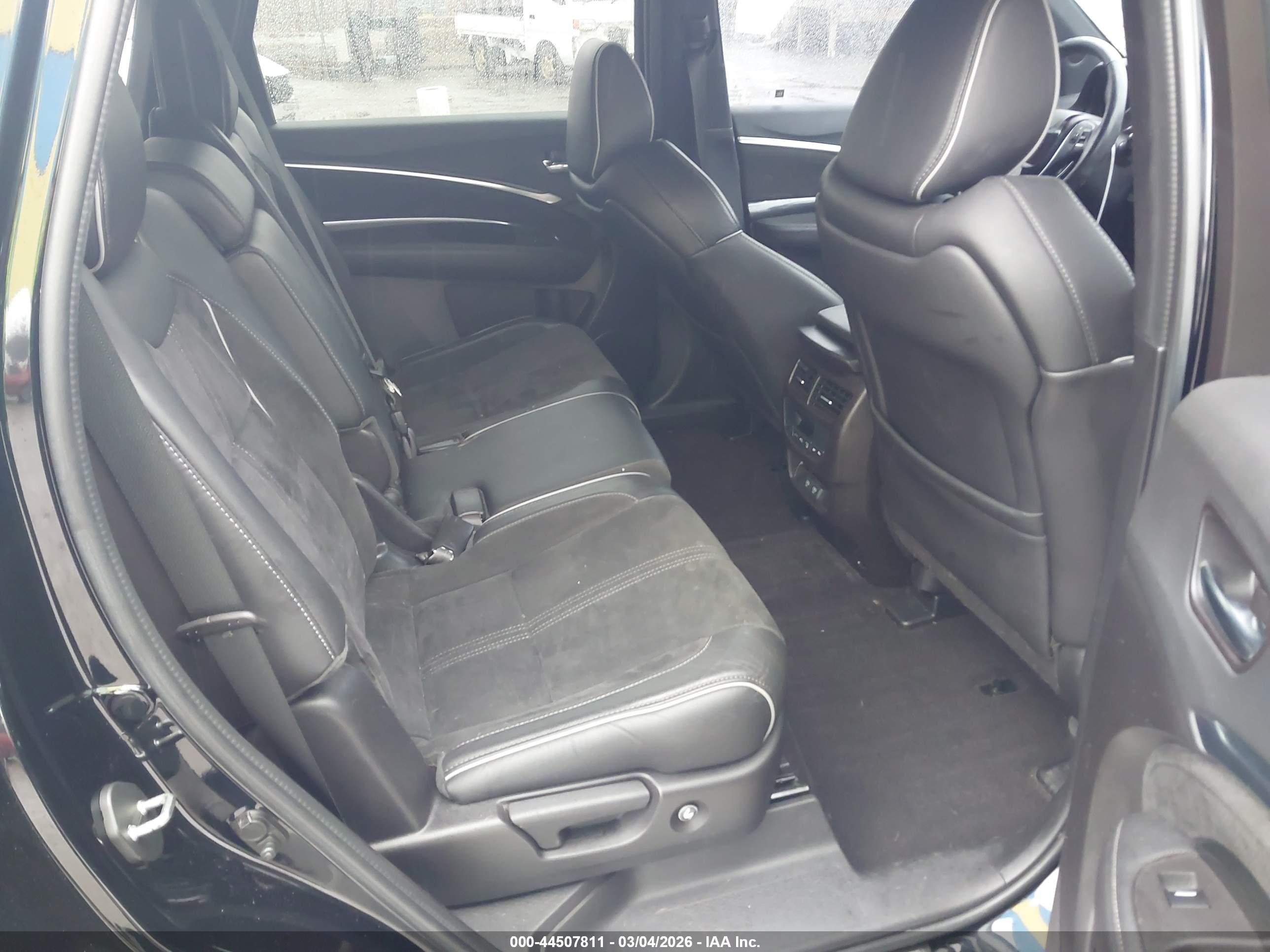 ACURA MDX image 8