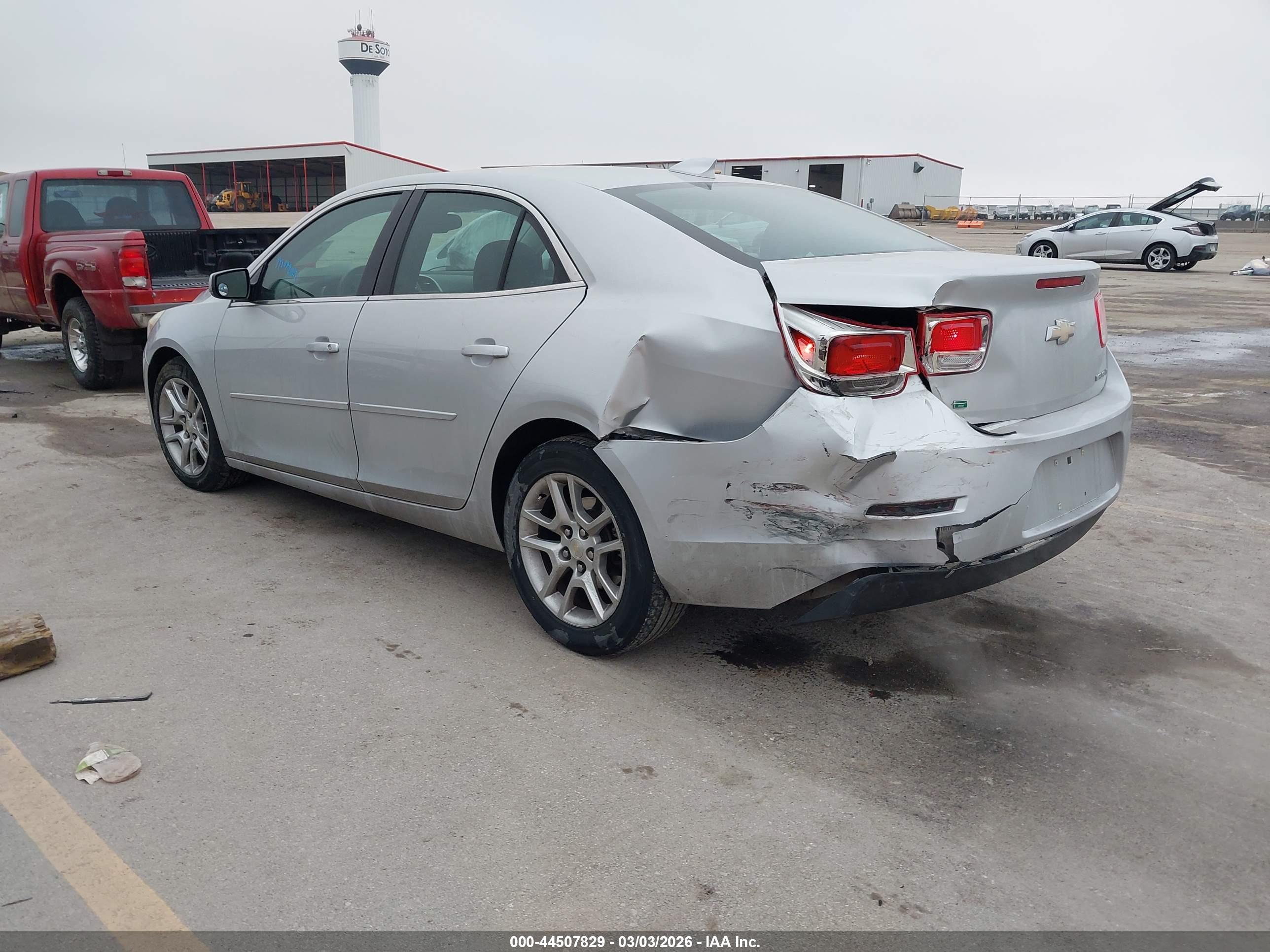 CHEVROLET MALIBU image 3