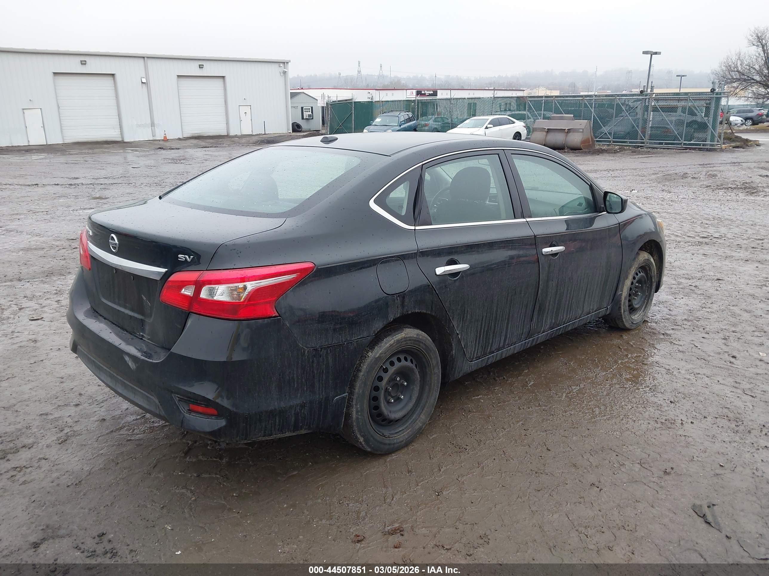 NISSAN SENTRA image 4