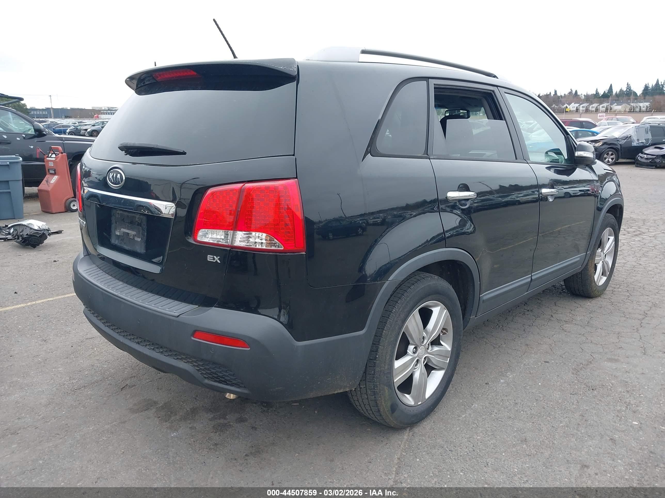KIA SORENTO image 4