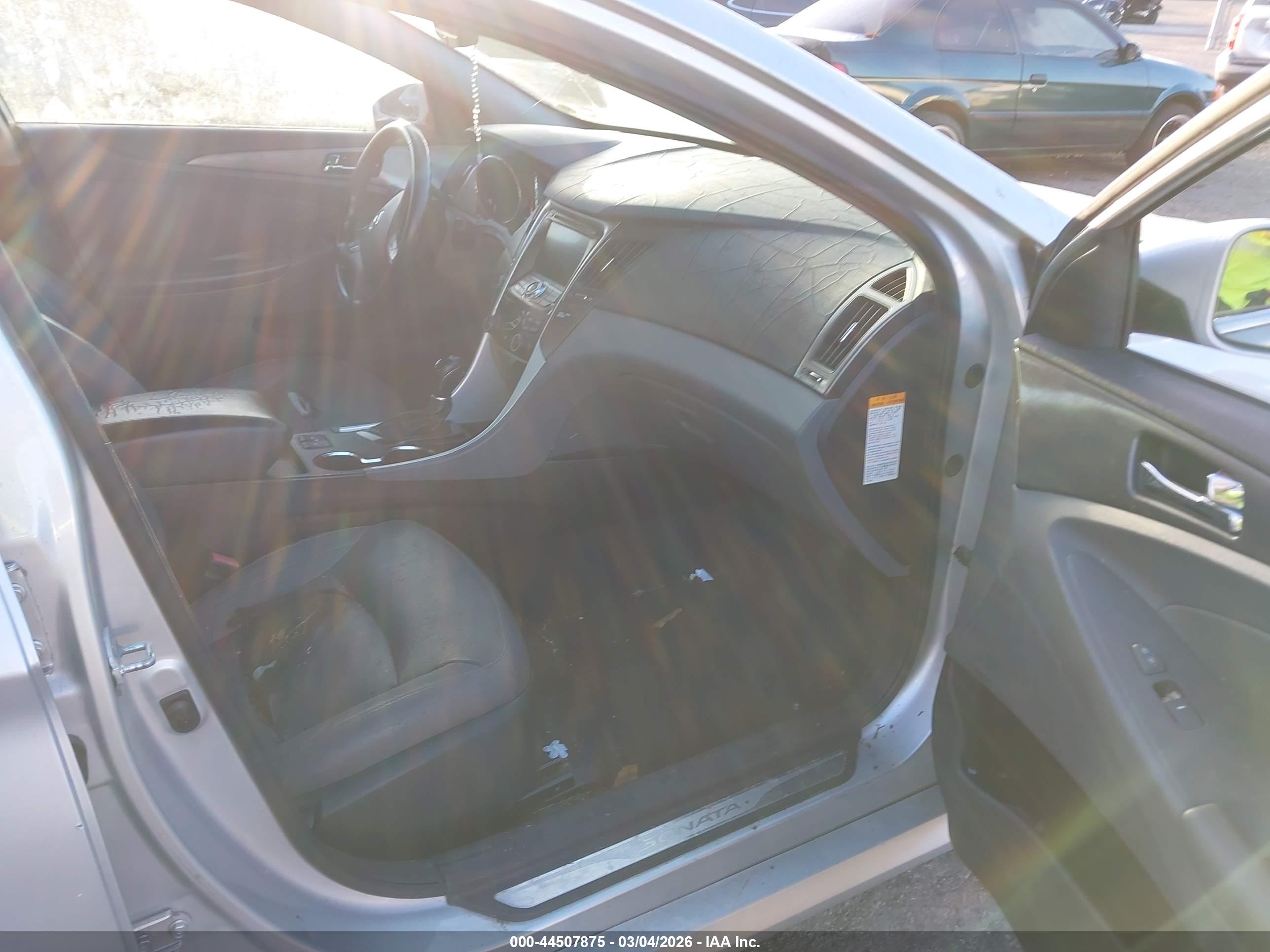 HYUNDAI SONATA image 5