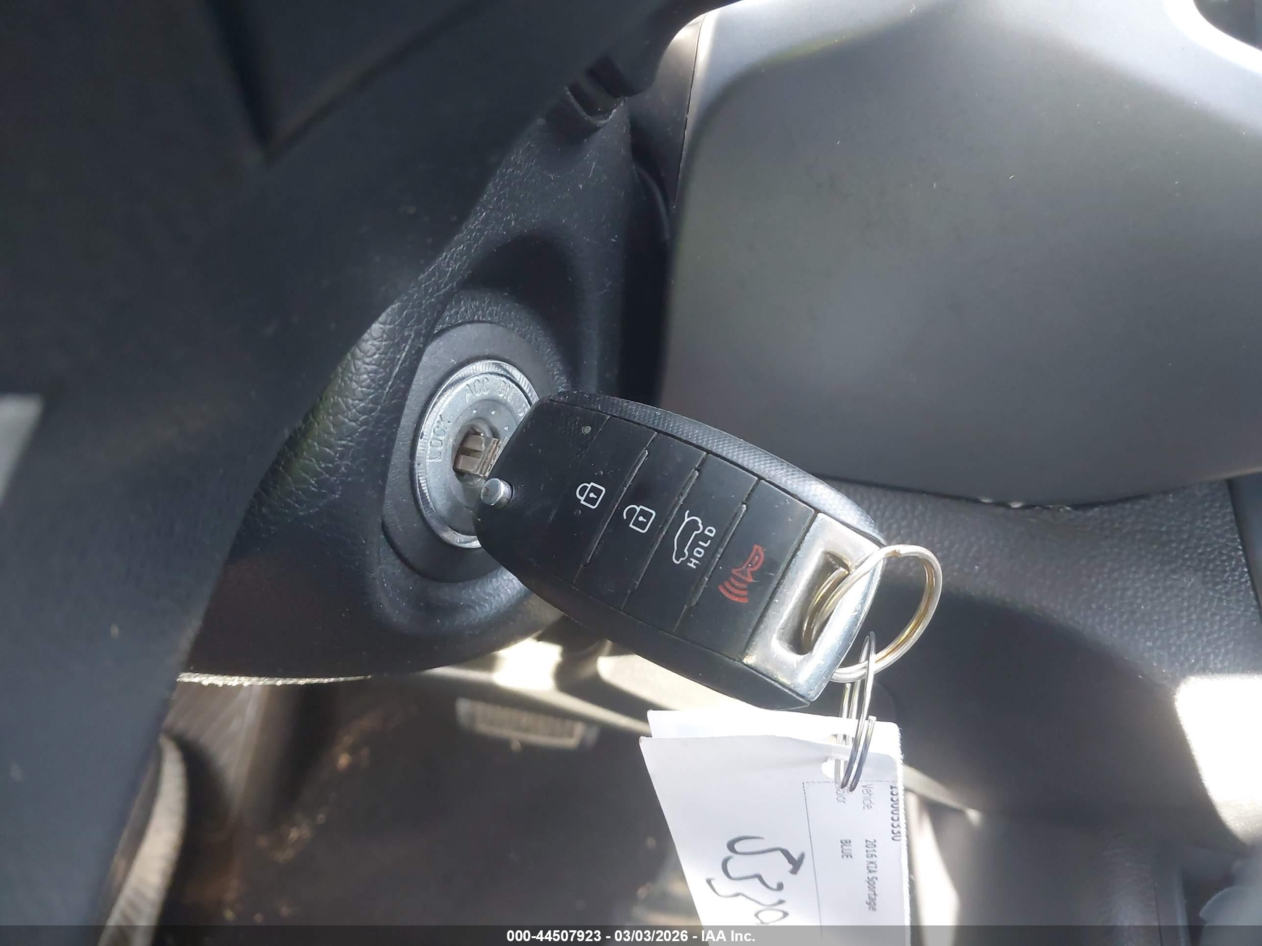 KIA SPORTAGE image 11