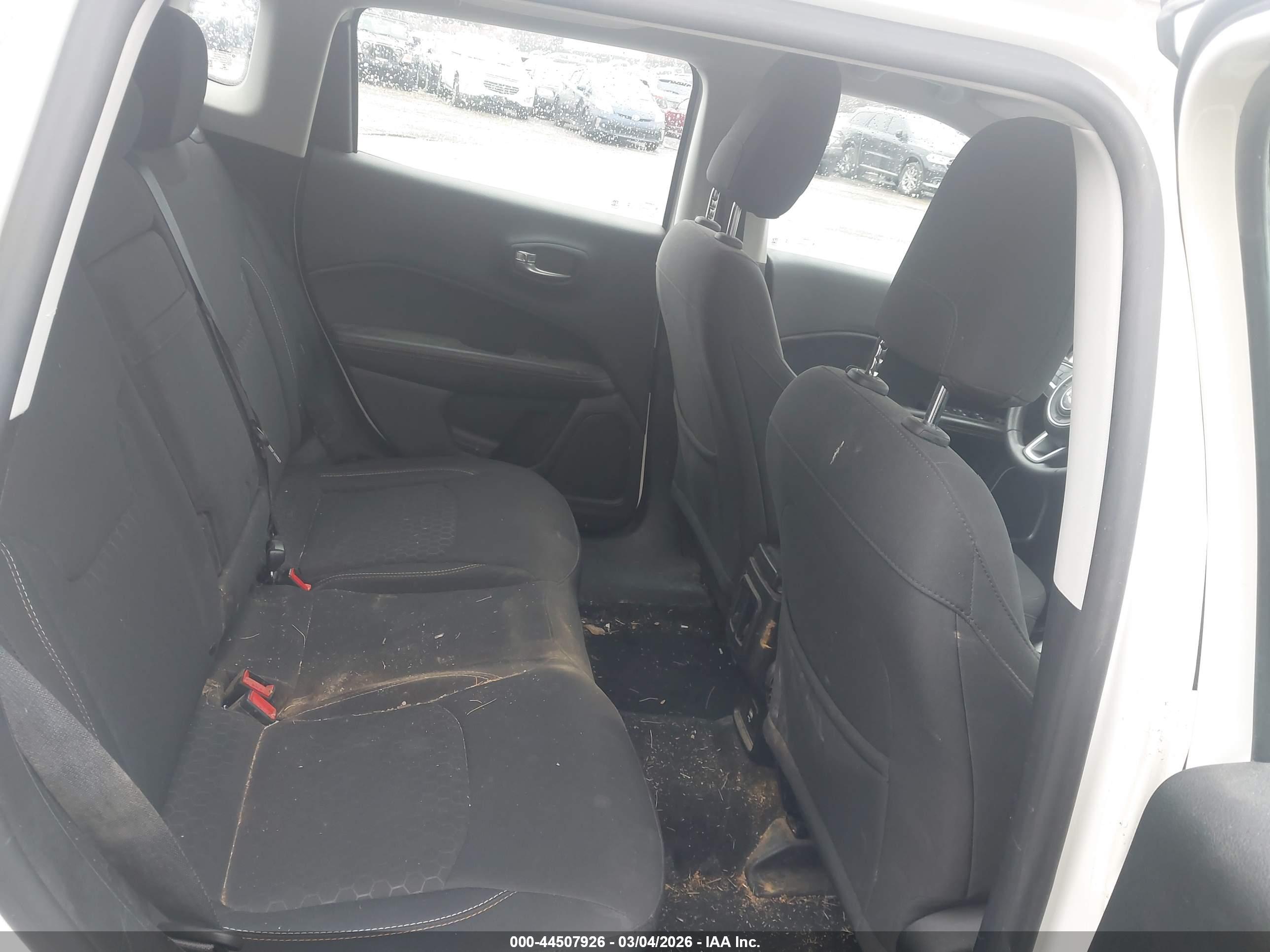 JEEP COMPASS image 8