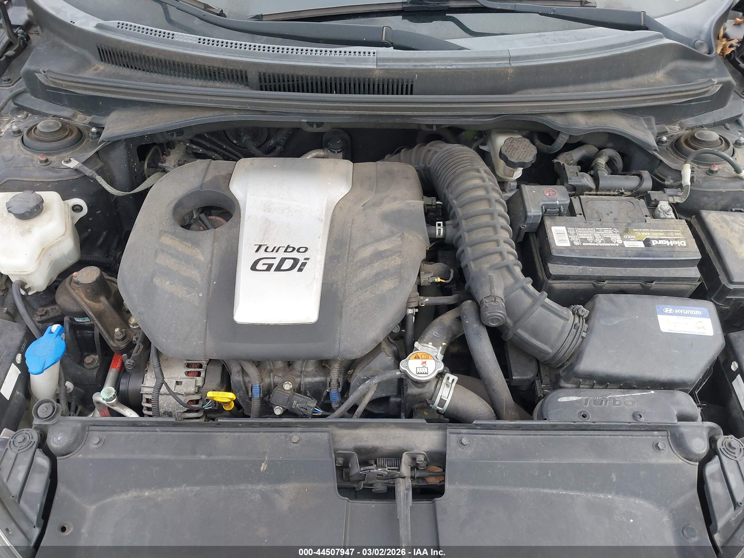 HYUNDAI VELOSTER image 10