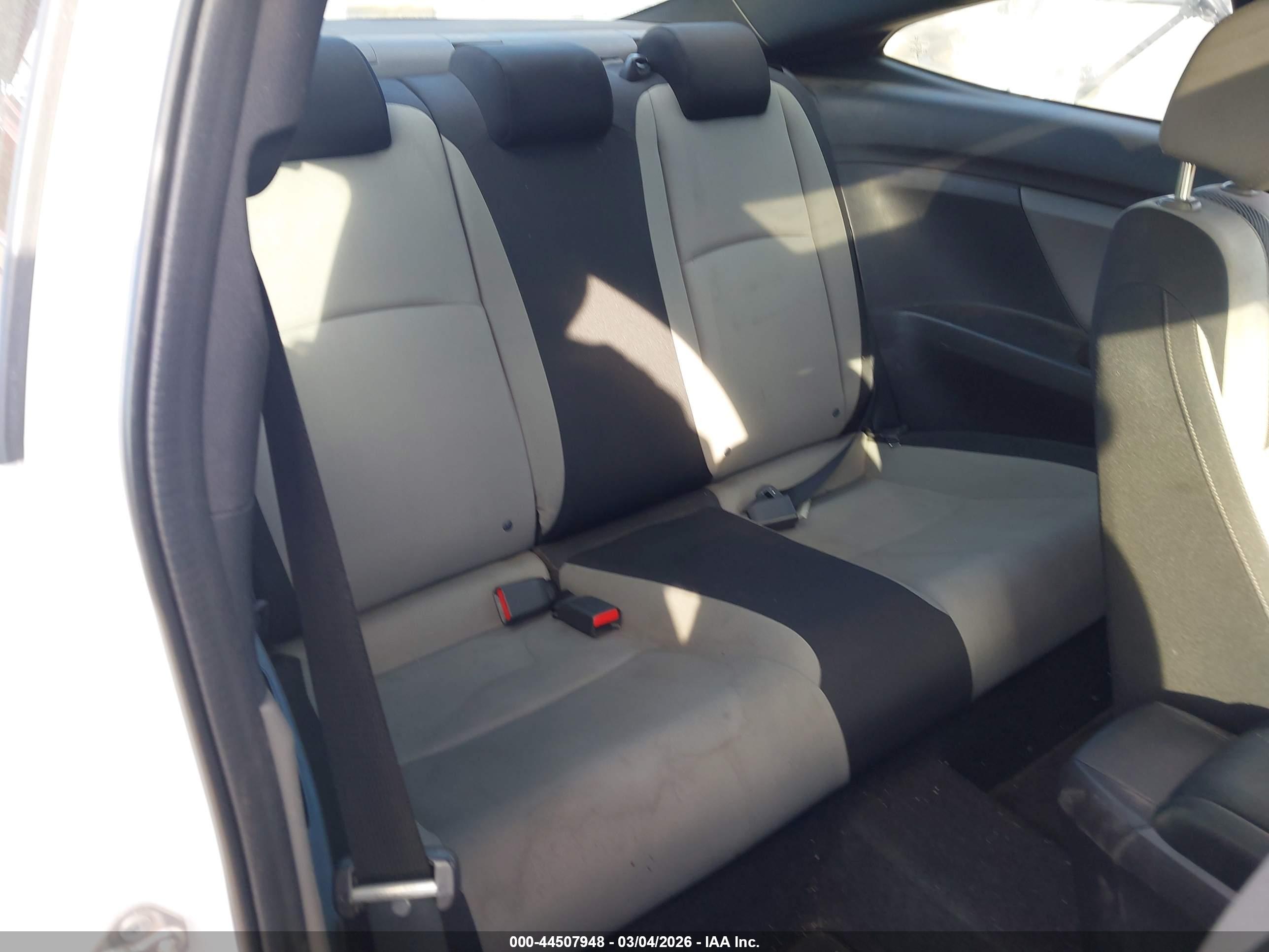 HONDA CIVIC image 8