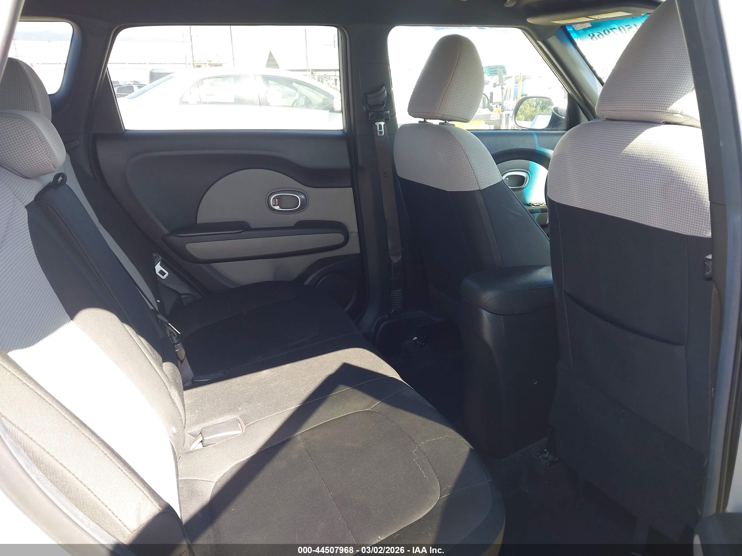 KIA SOUL image 8