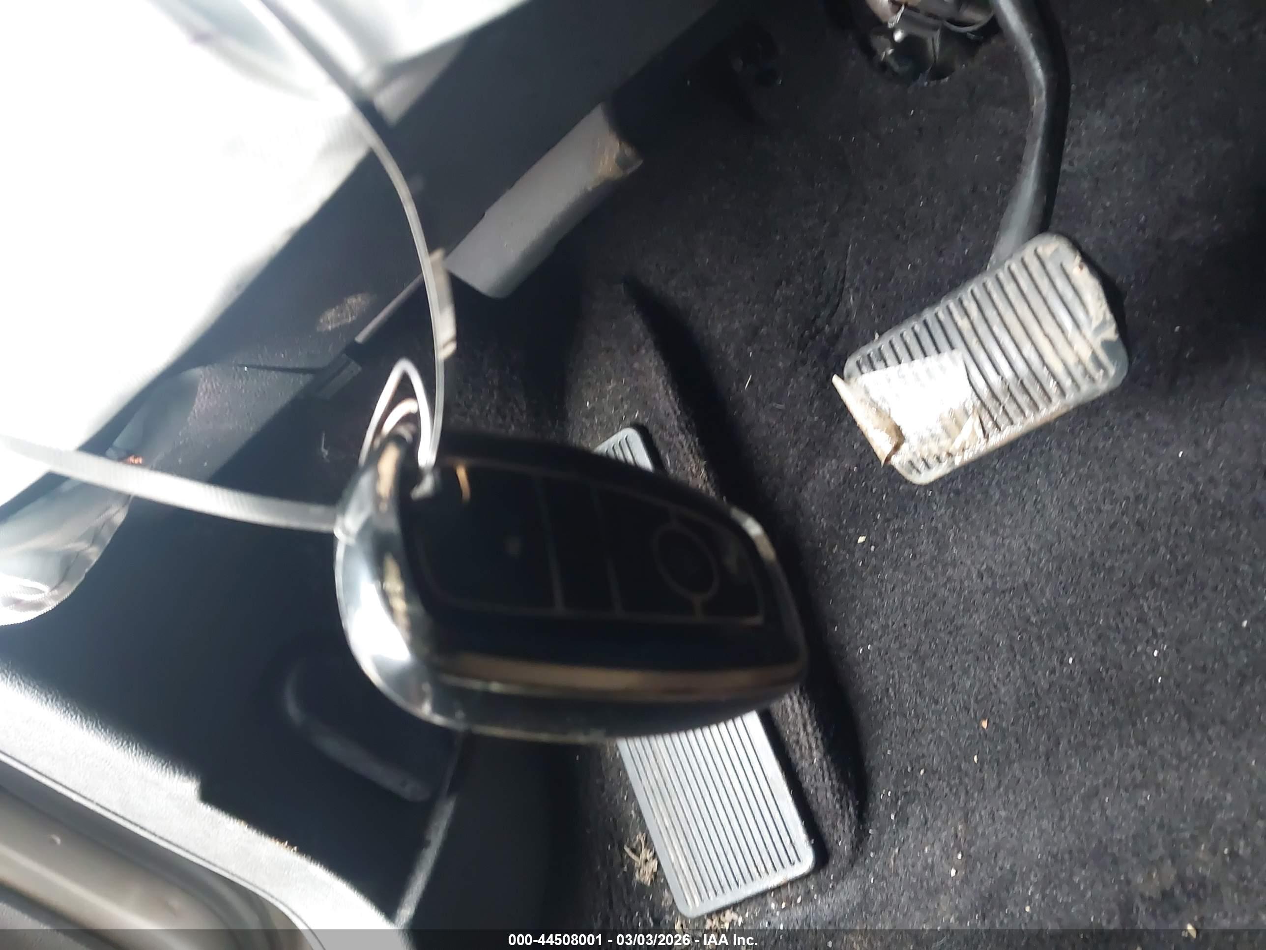 LINCOLN MKC image 11