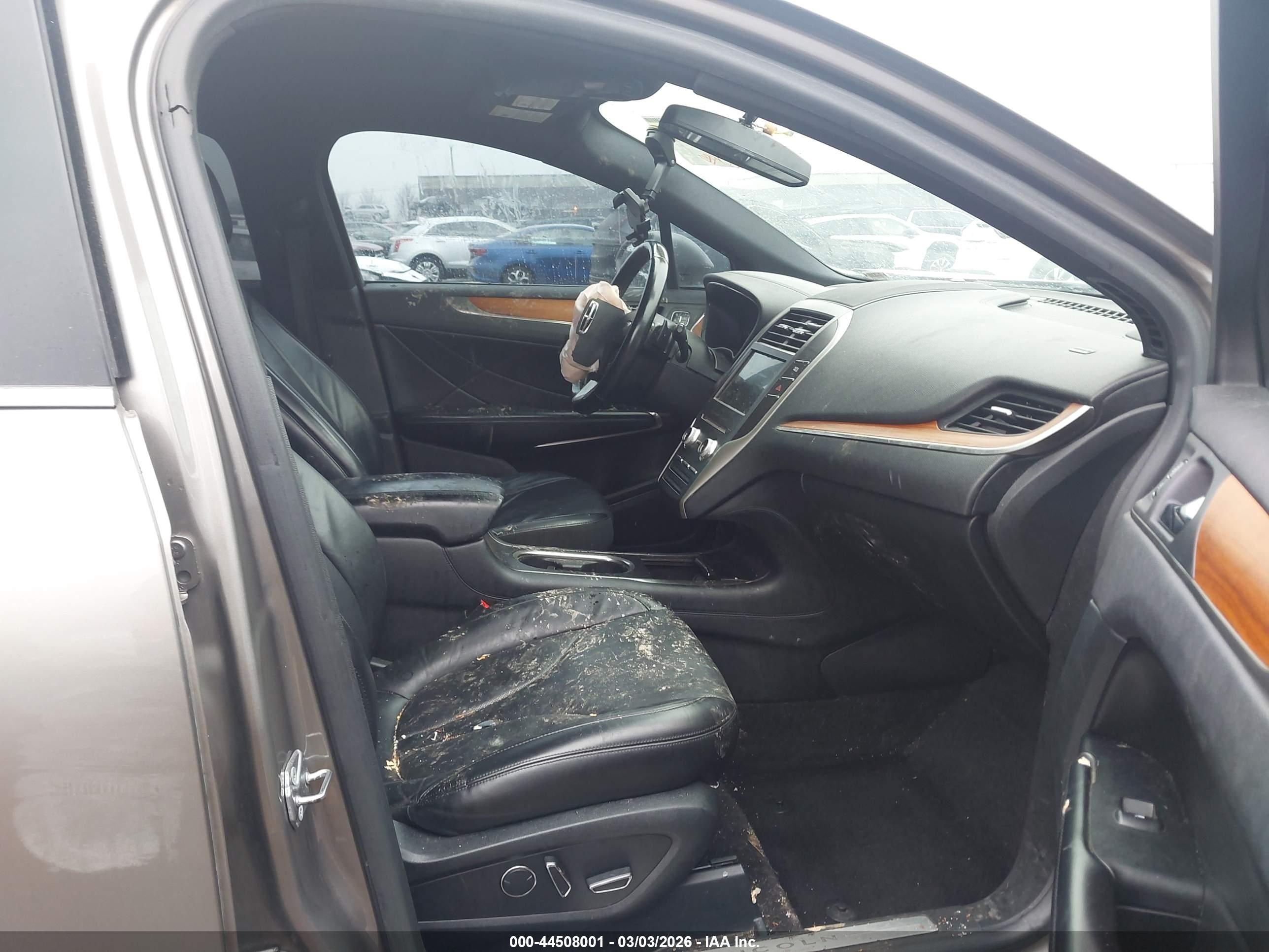 LINCOLN MKC image 5