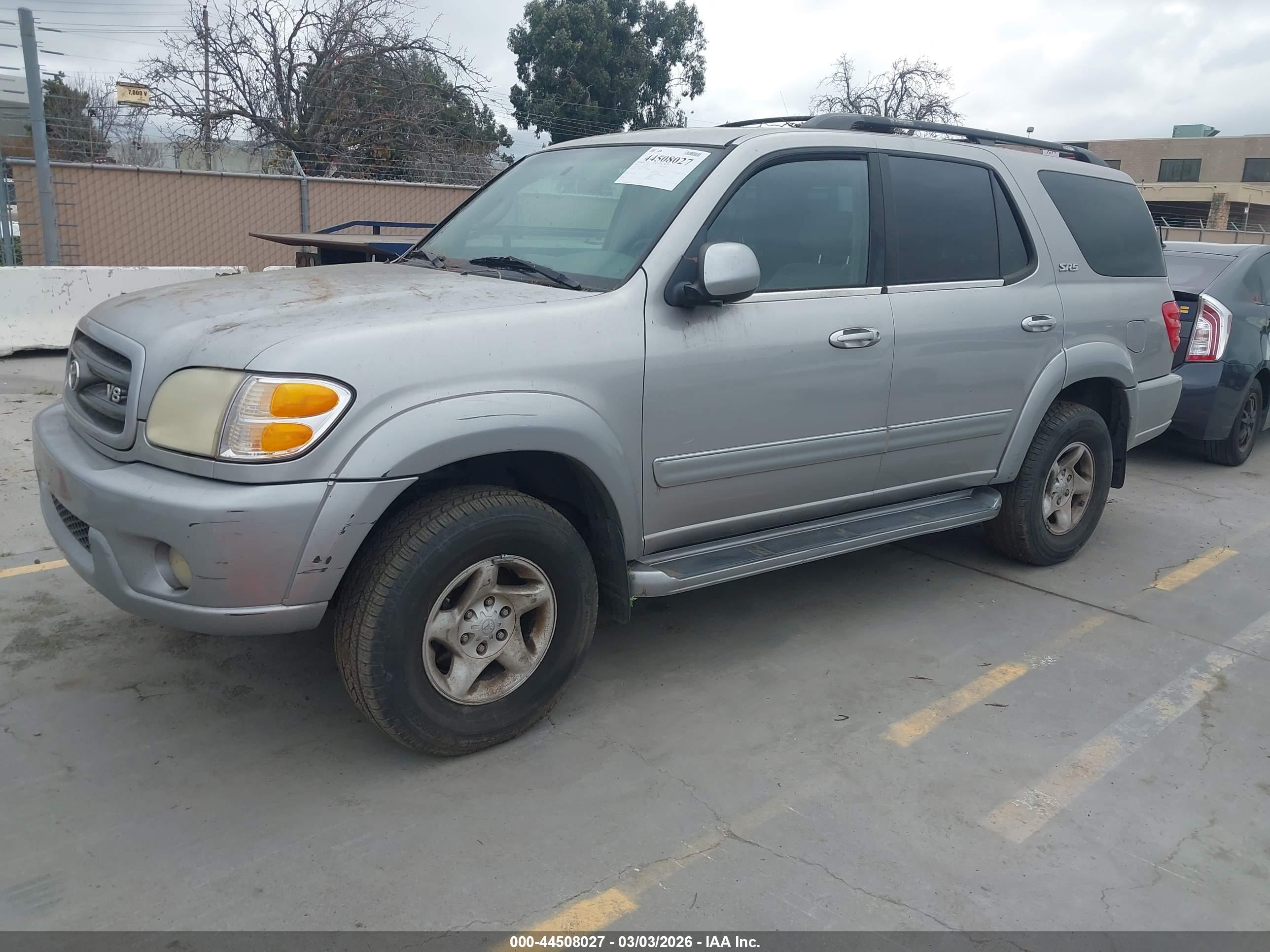 TOYOTA SEQUOIA image 2