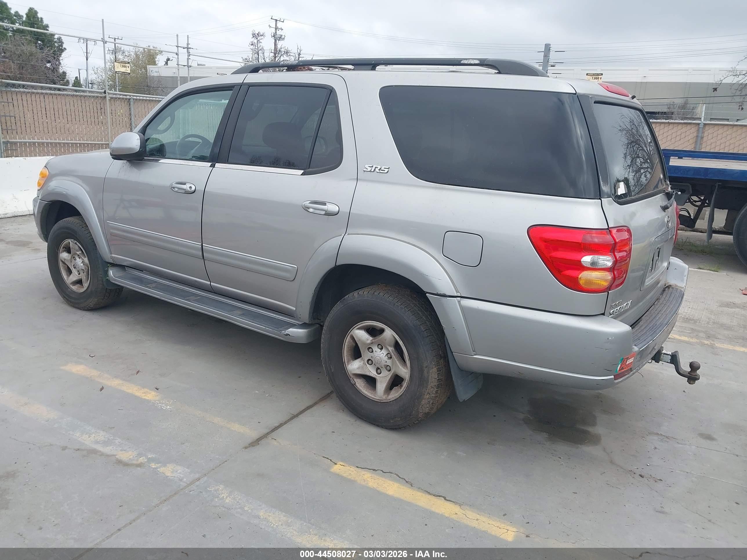 TOYOTA SEQUOIA image 3
