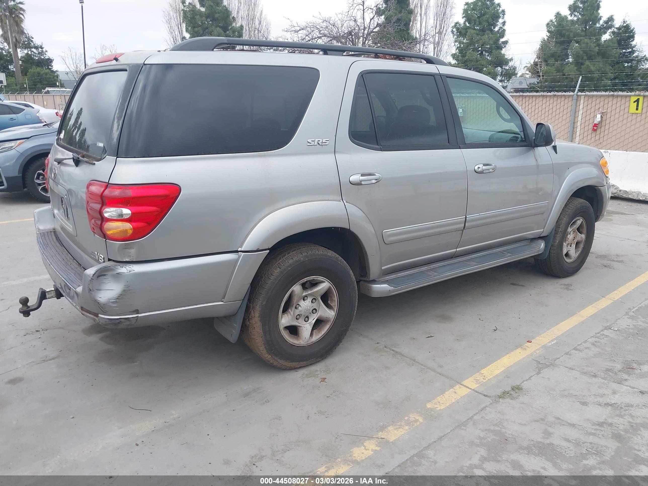 TOYOTA SEQUOIA image 4