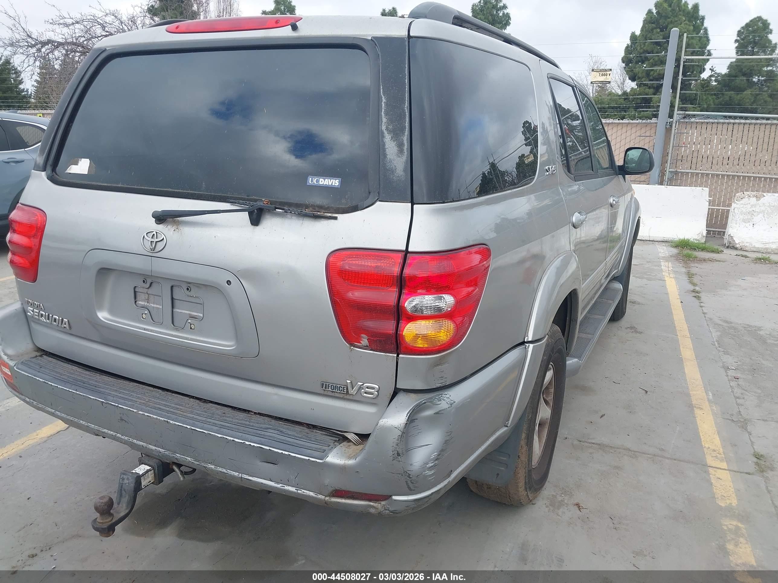 TOYOTA SEQUOIA image 6