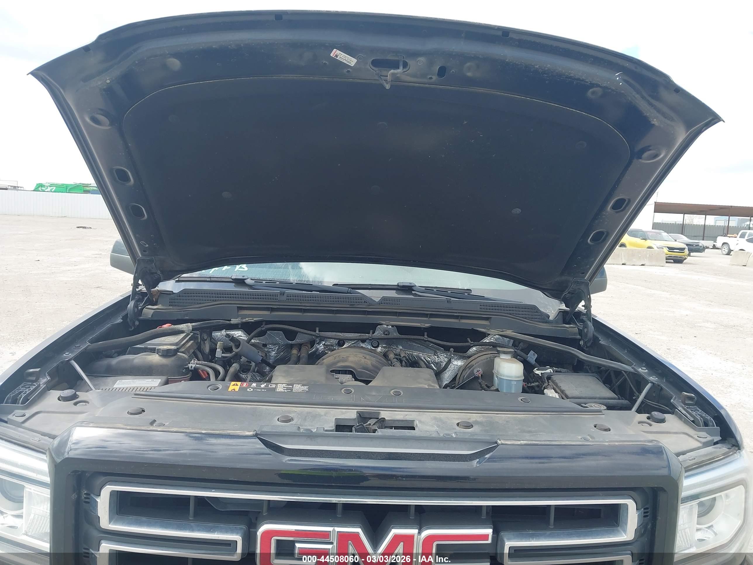 GMC SIERRA image 10