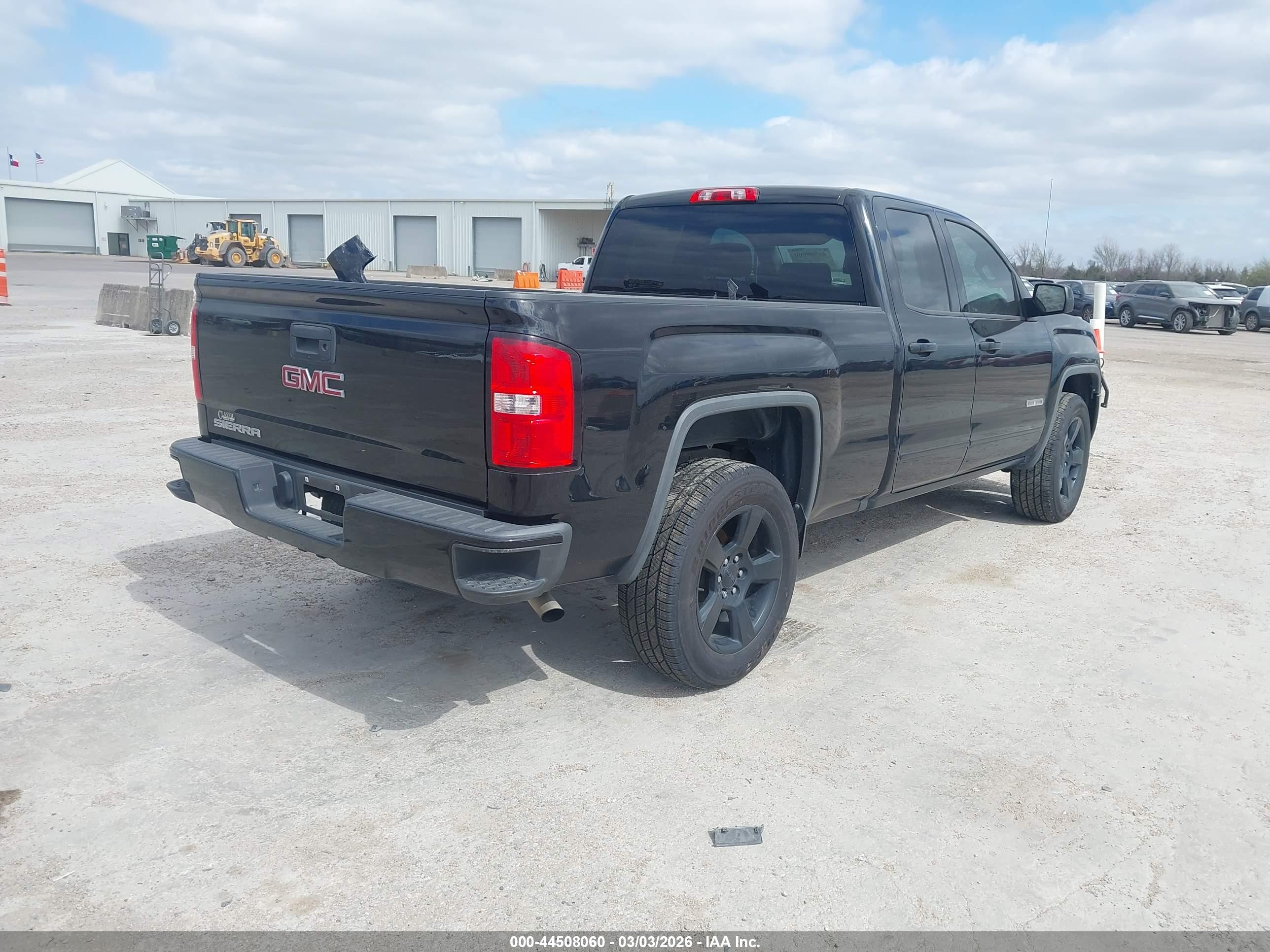 GMC SIERRA image 4