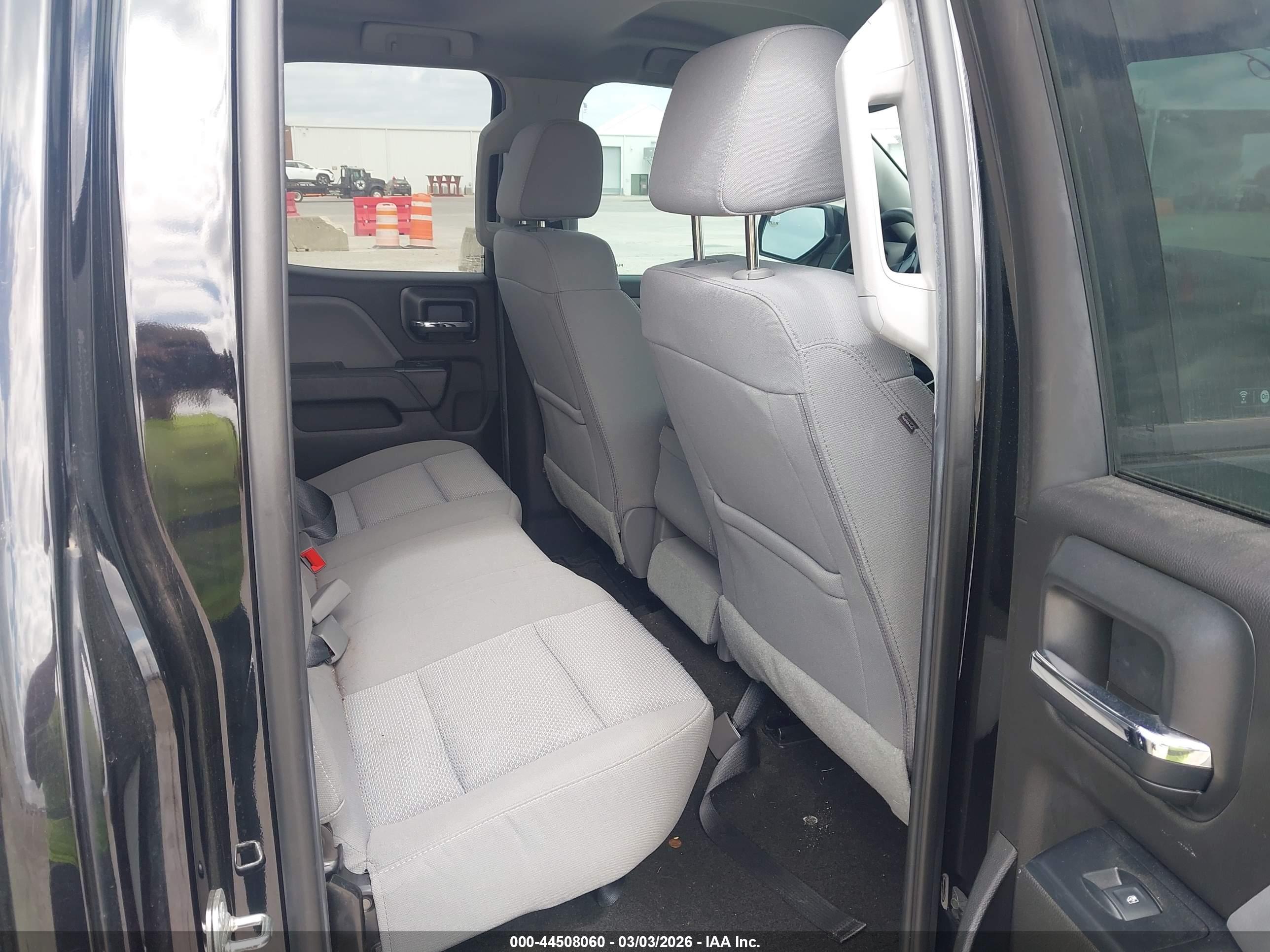 GMC SIERRA image 8
