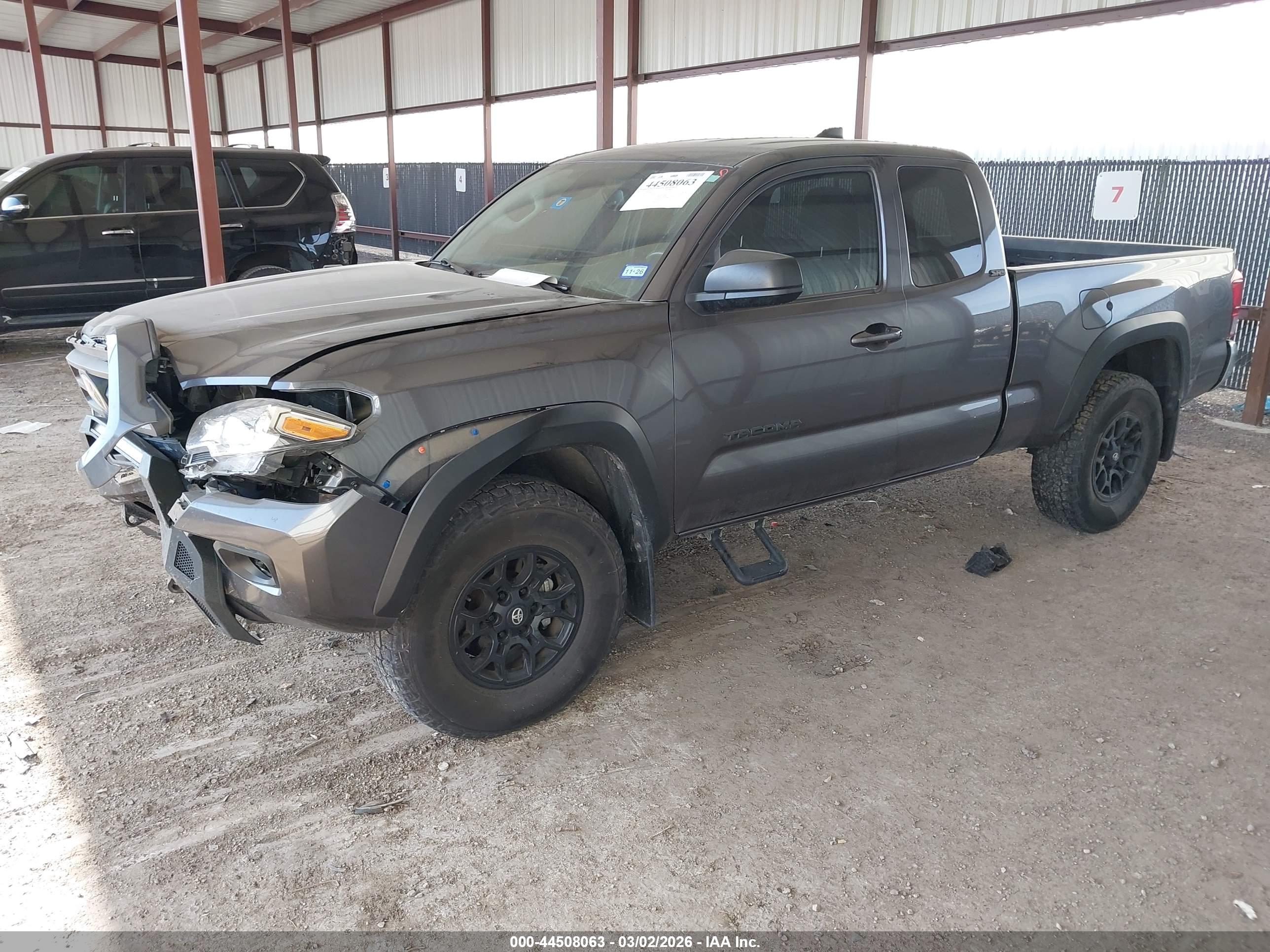 TOYOTA TACOMA image 2