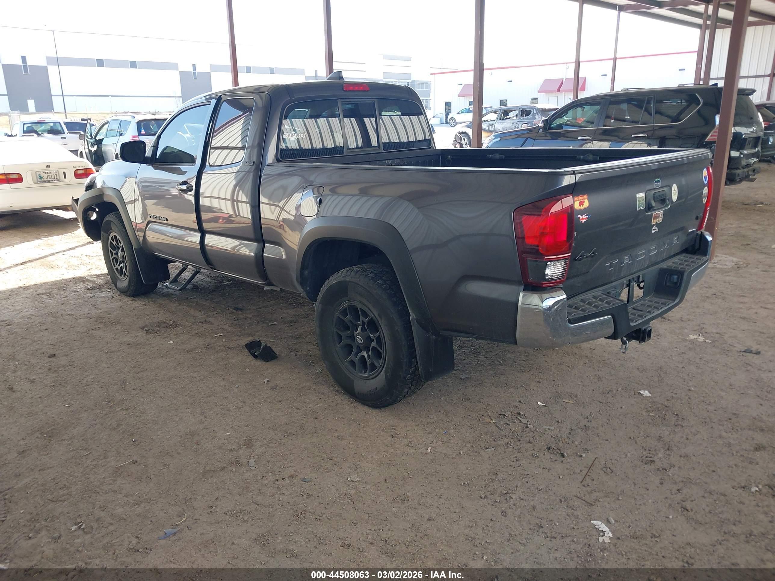 TOYOTA TACOMA image 3
