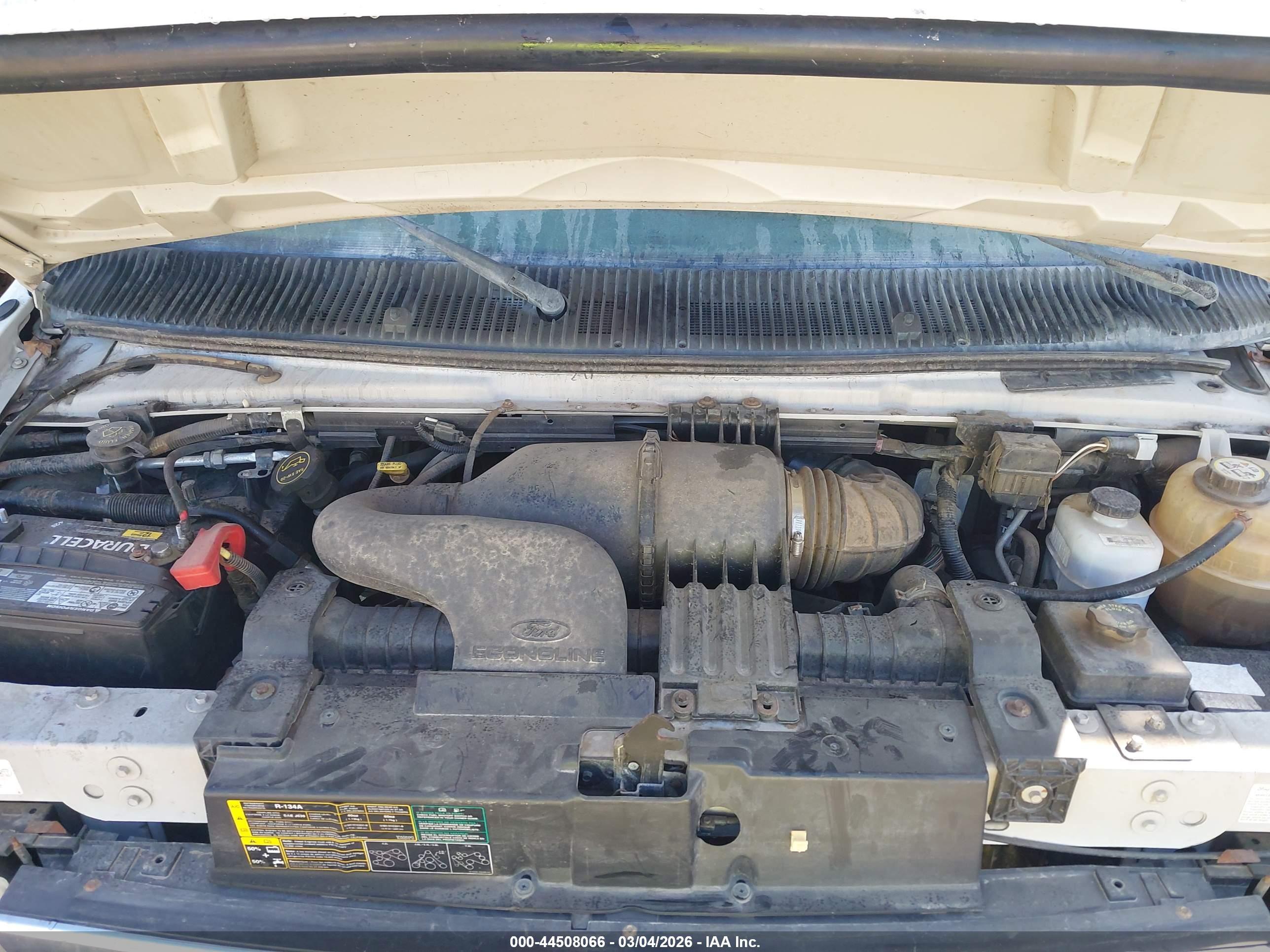 FORD E-450 image 10