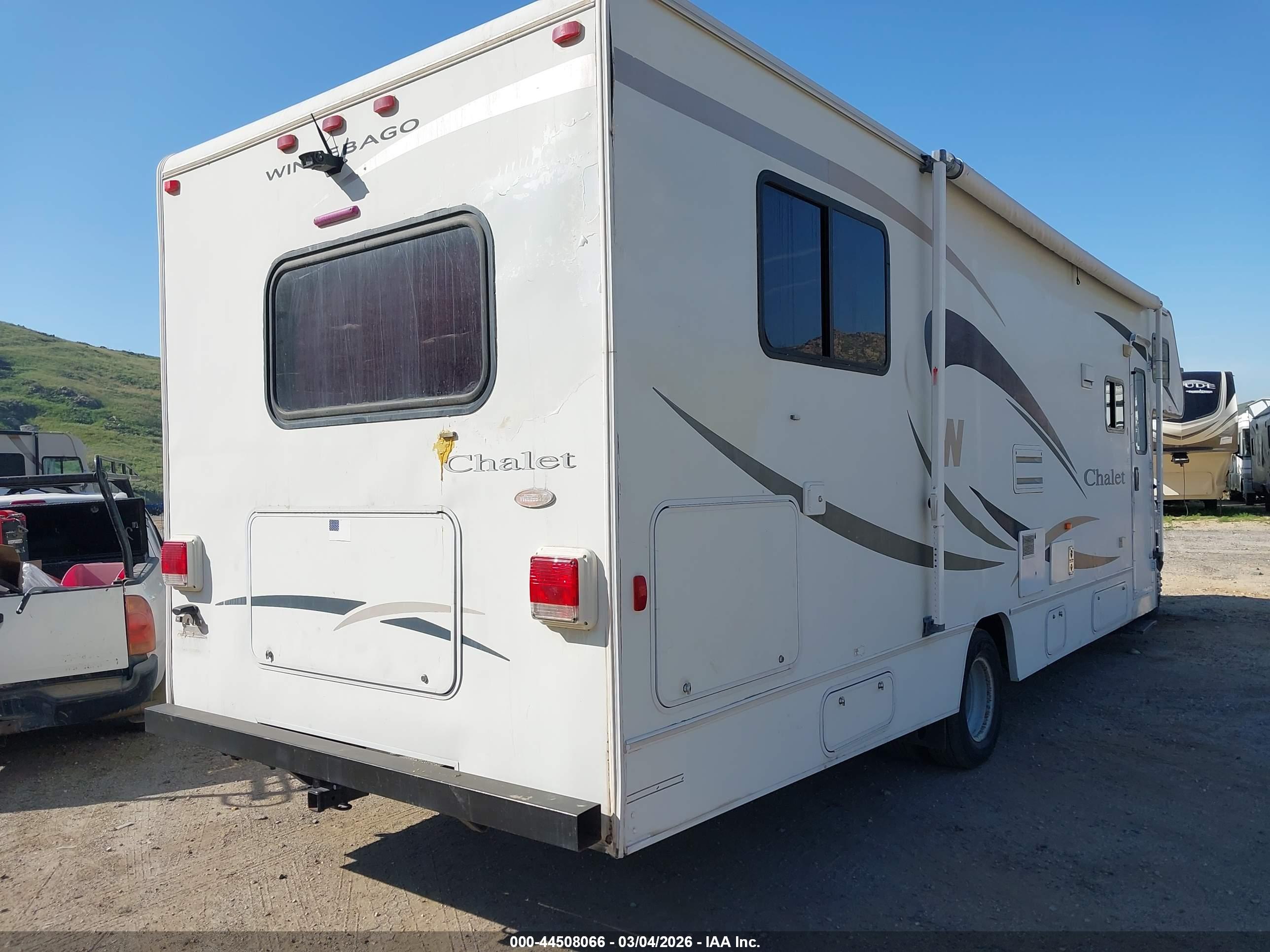 FORD E-450 image 4