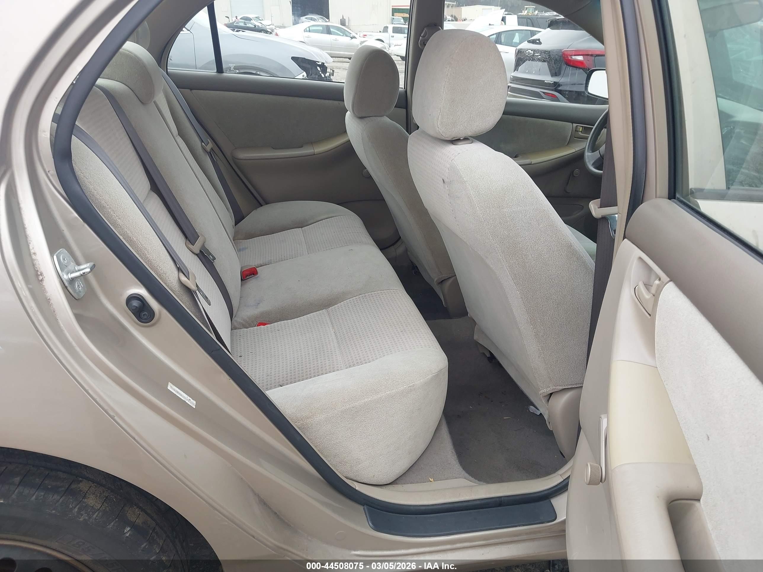 TOYOTA COROLLA image 8