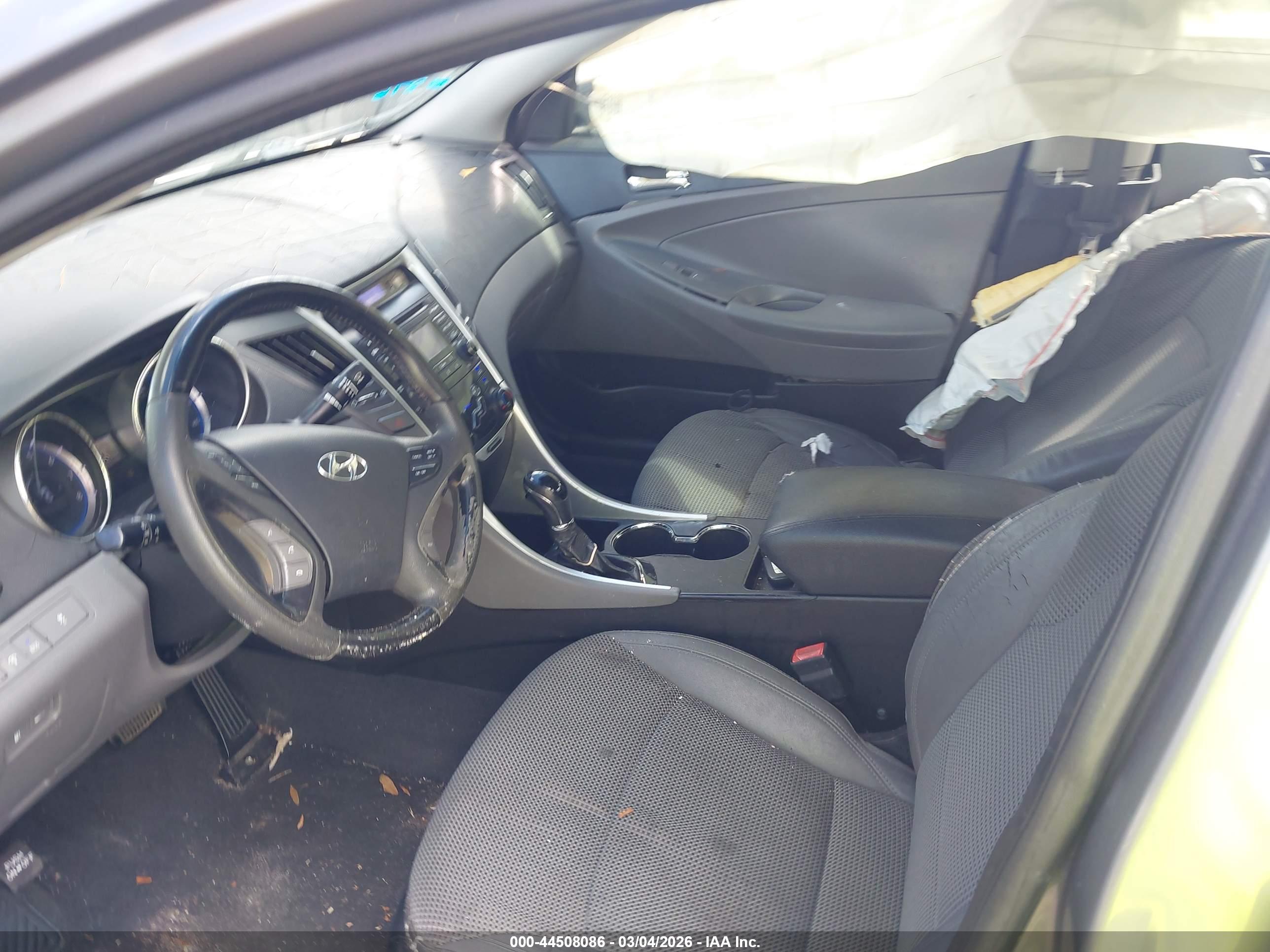HYUNDAI SONATA image 5
