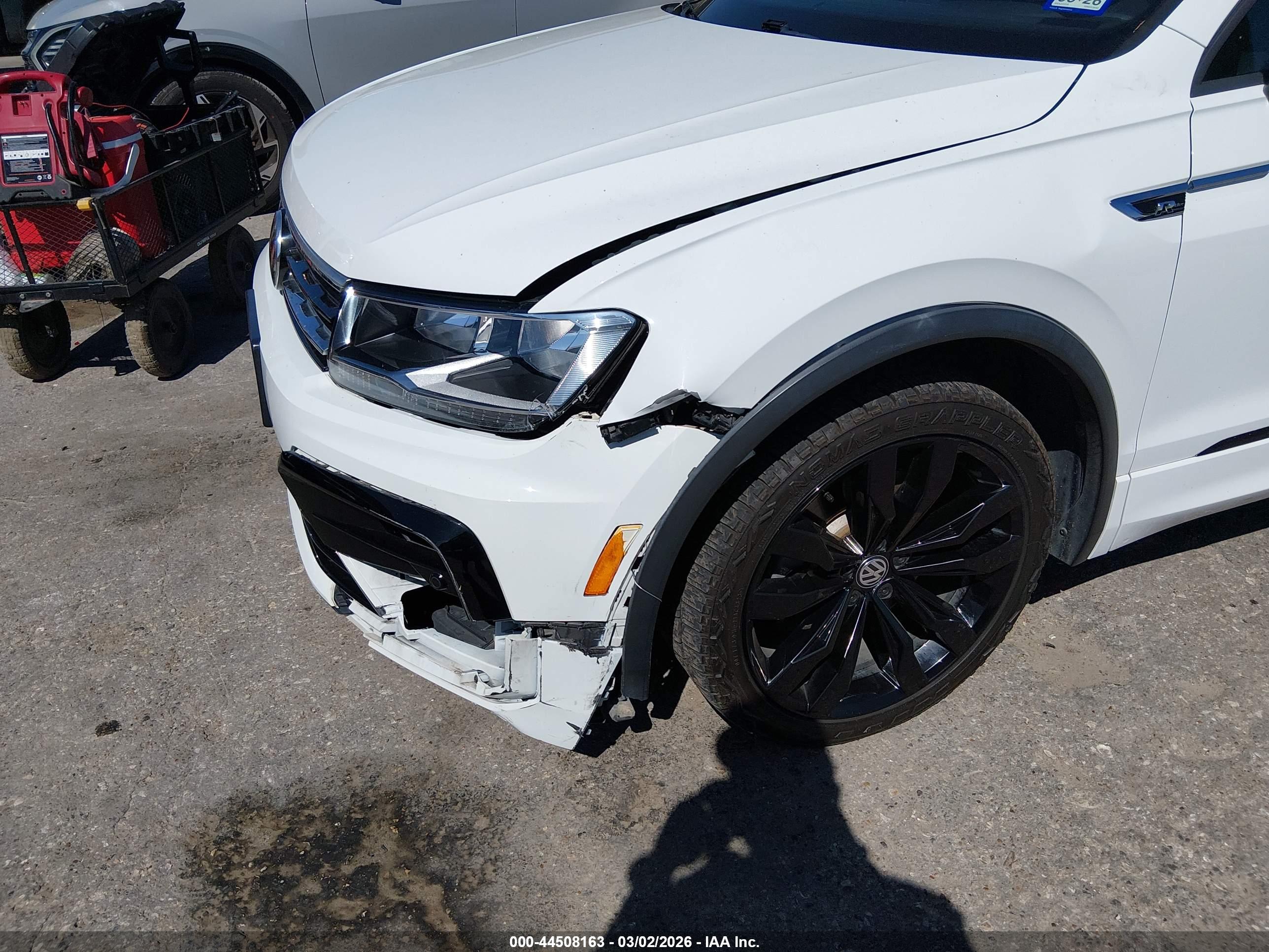 VOLKSWAGEN TIGUAN image 6