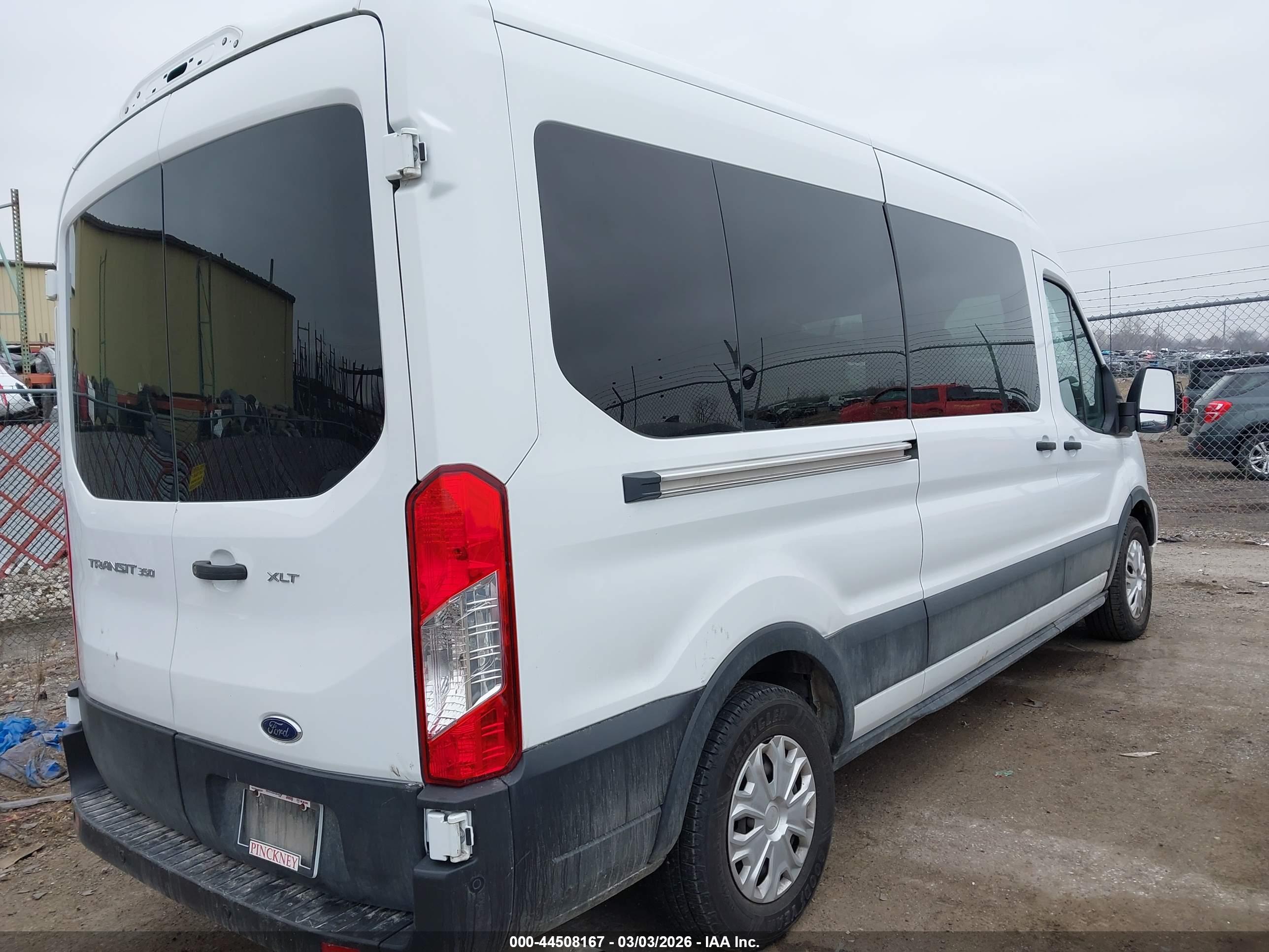 FORD TRANSIT-350 image 4