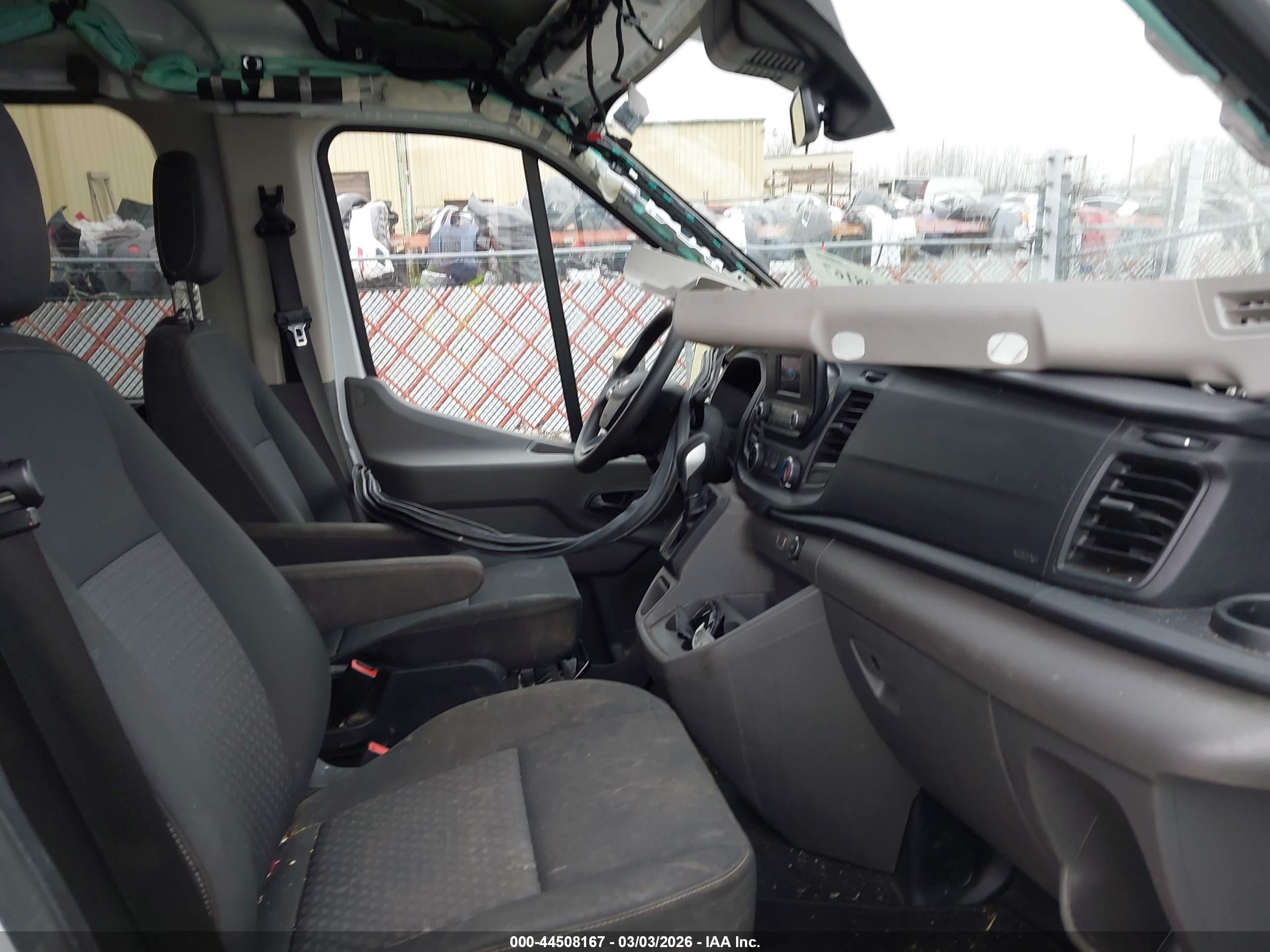 FORD TRANSIT-350 image 5