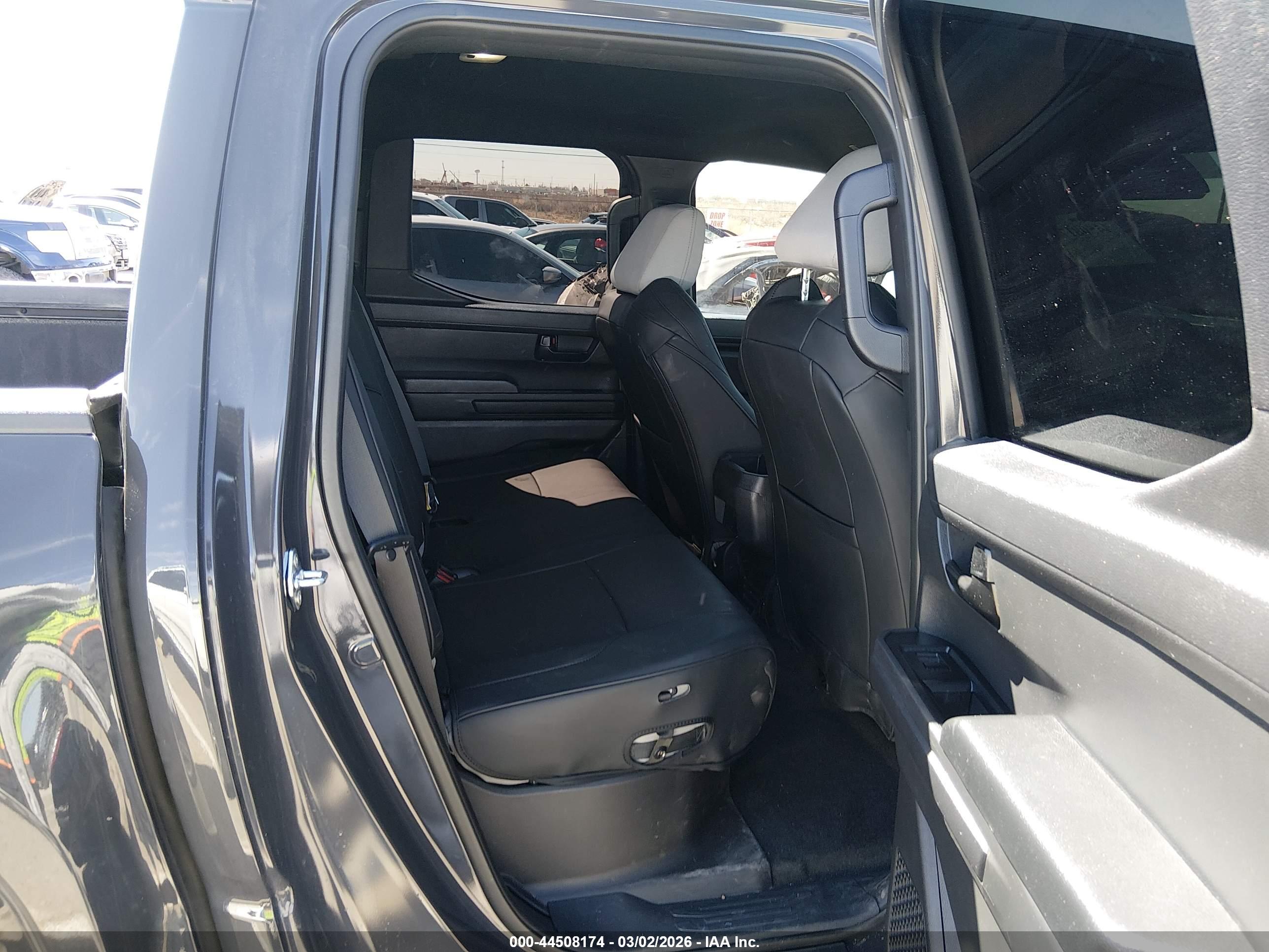 TOYOTA TACOMA image 8