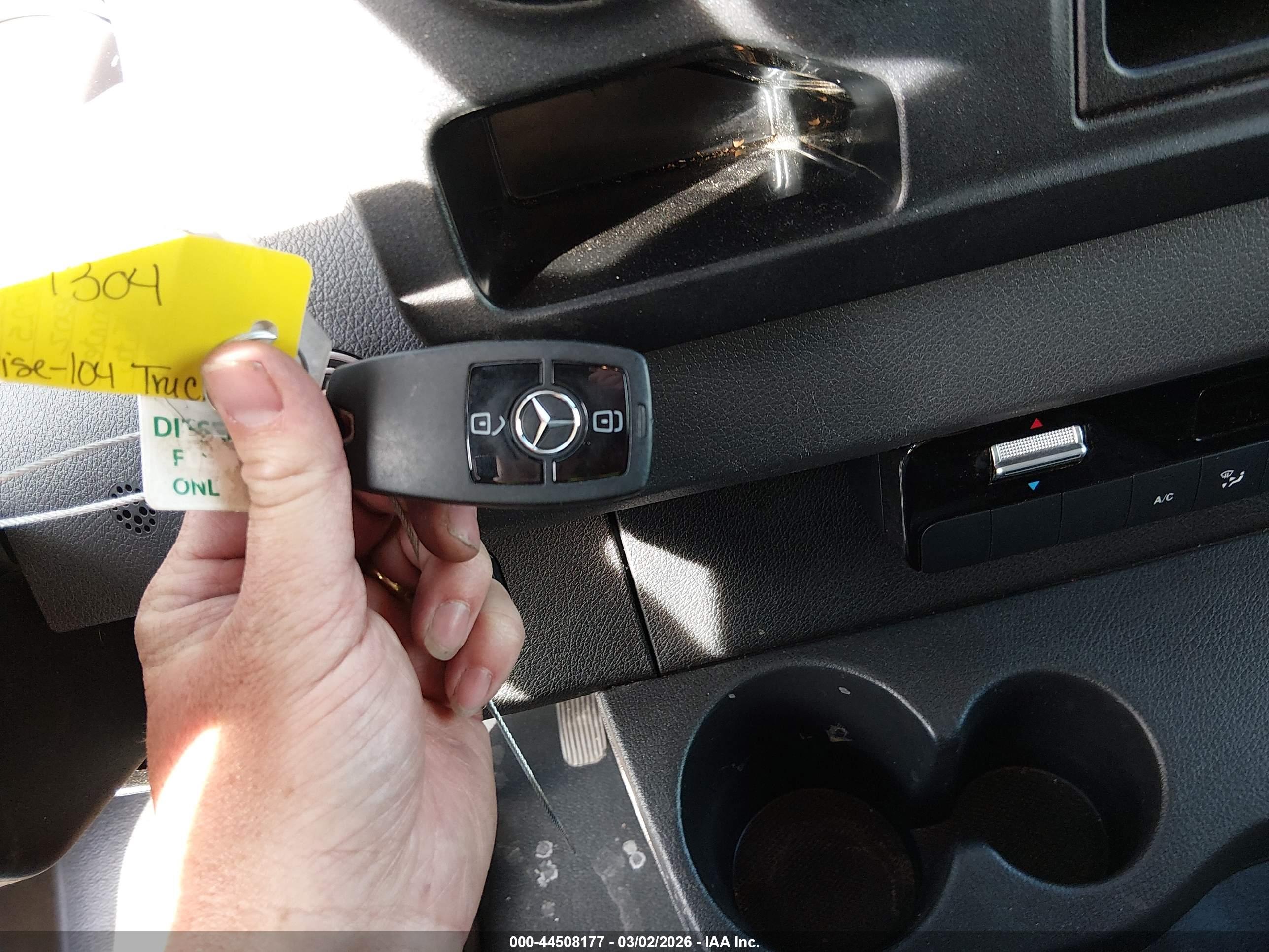 MERCEDES-BENZ SPRINTER image 11