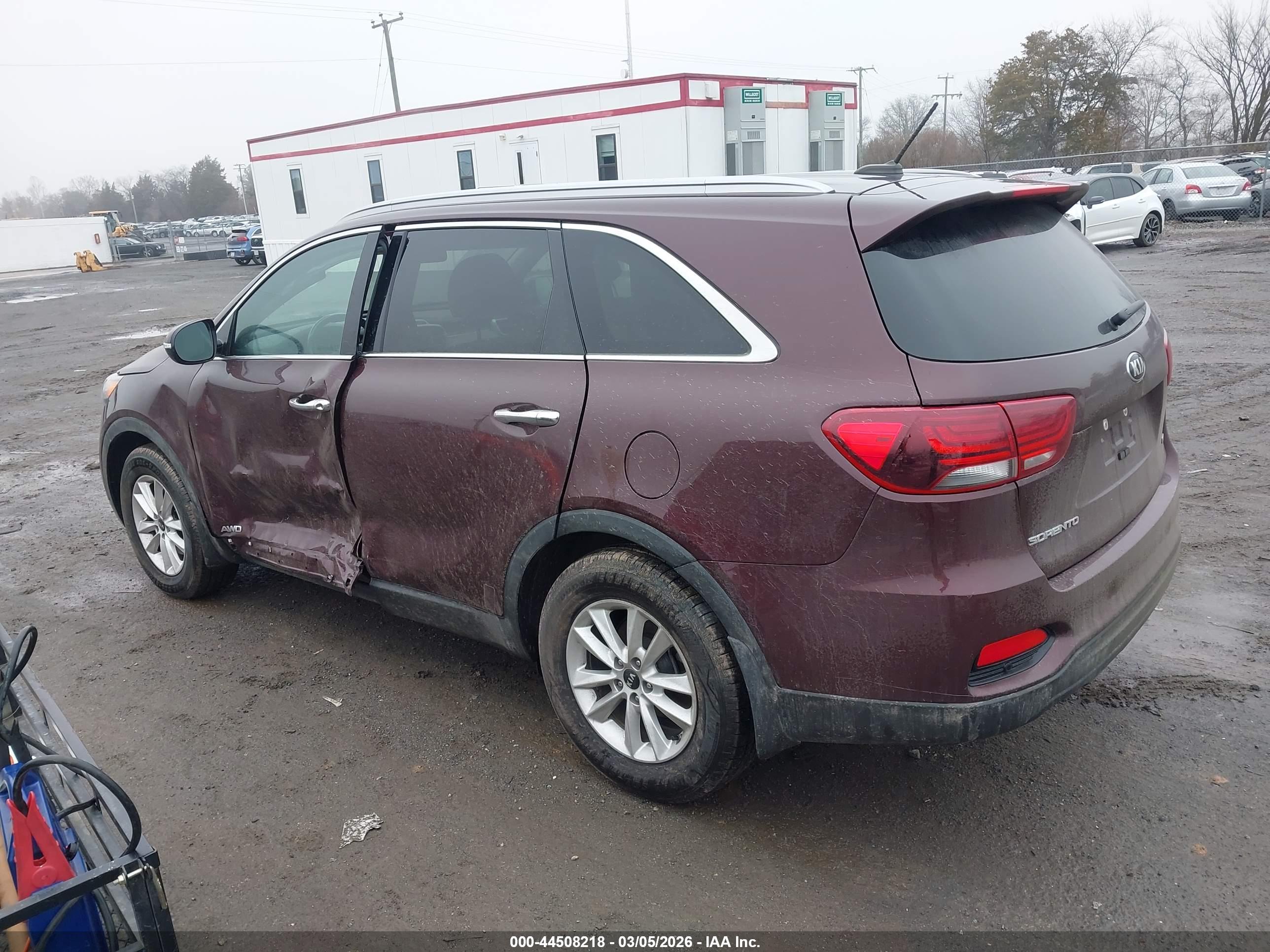 KIA SORENTO image 3