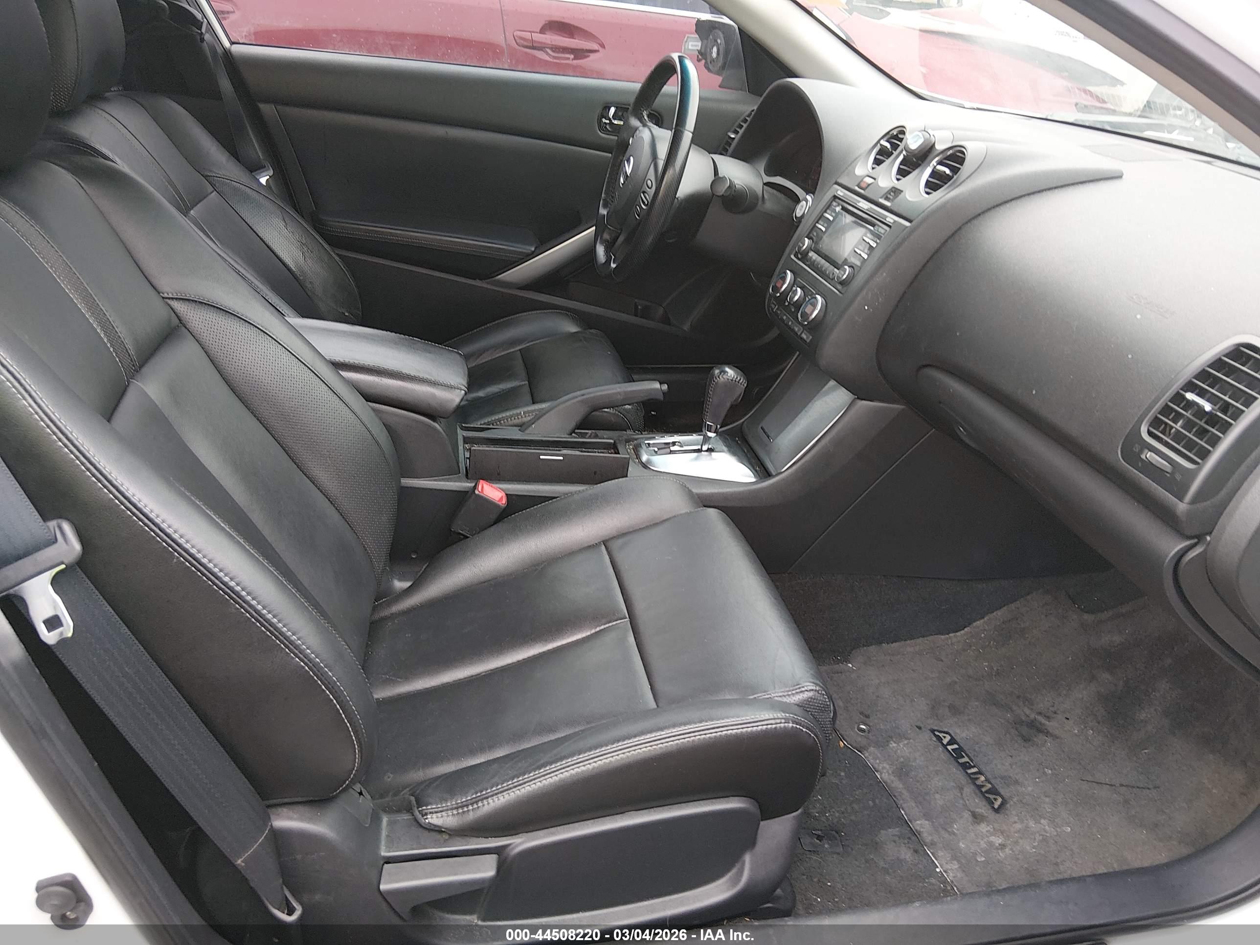 NISSAN ALTIMA image 5