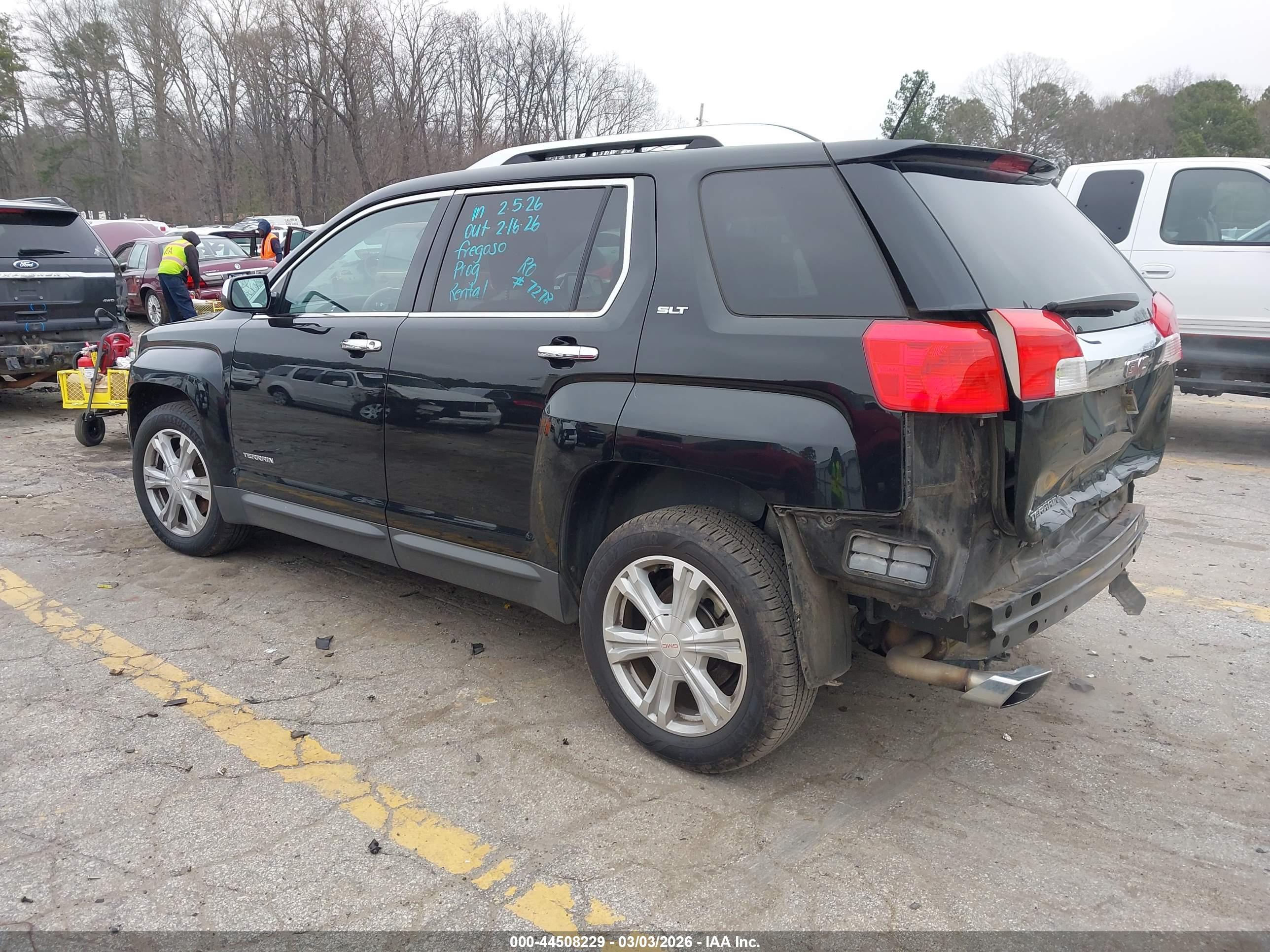 GMC TERRAIN image 3