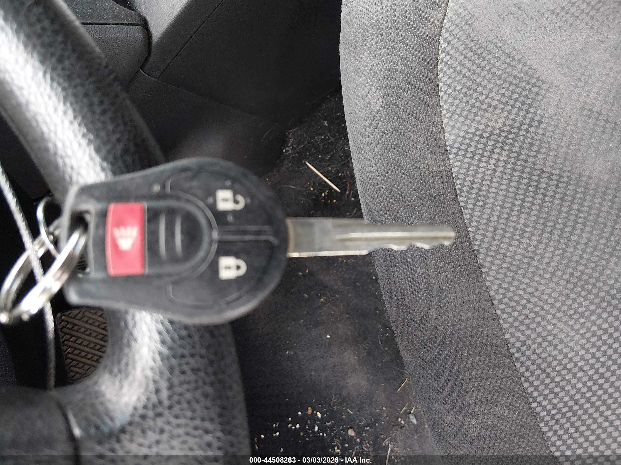 NISSAN ROGUE image 11