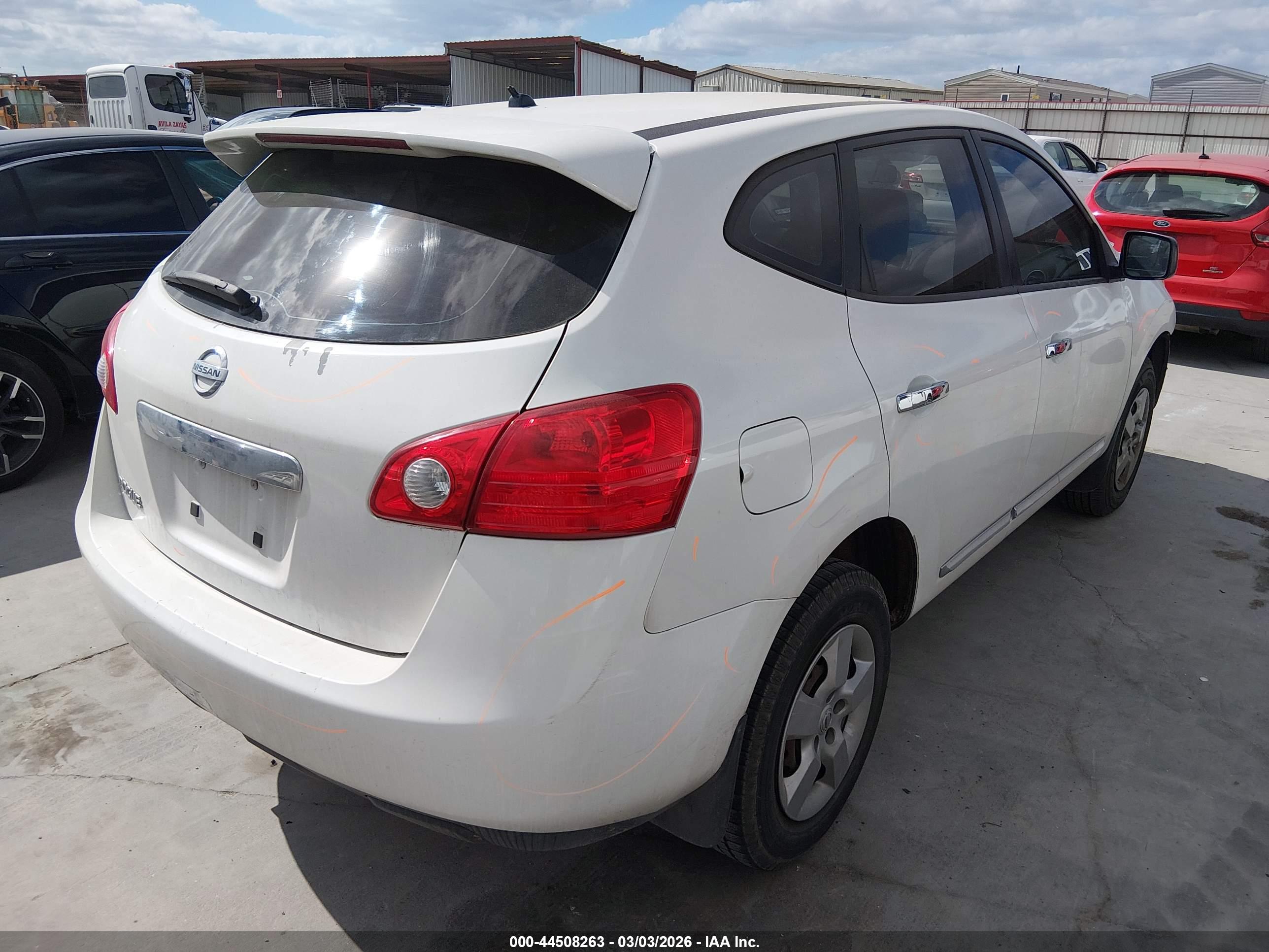NISSAN ROGUE image 4