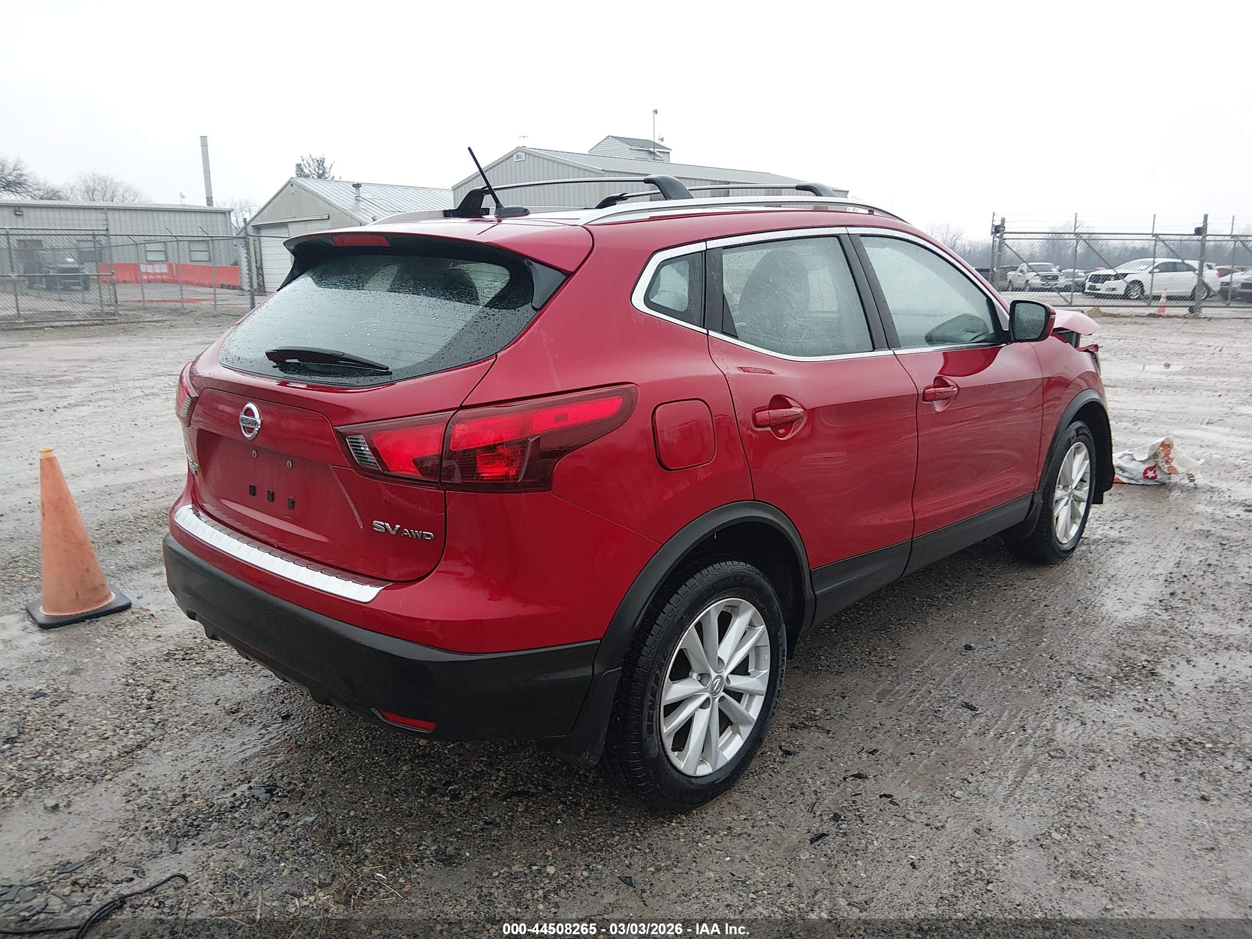 NISSAN ROGUE image 4