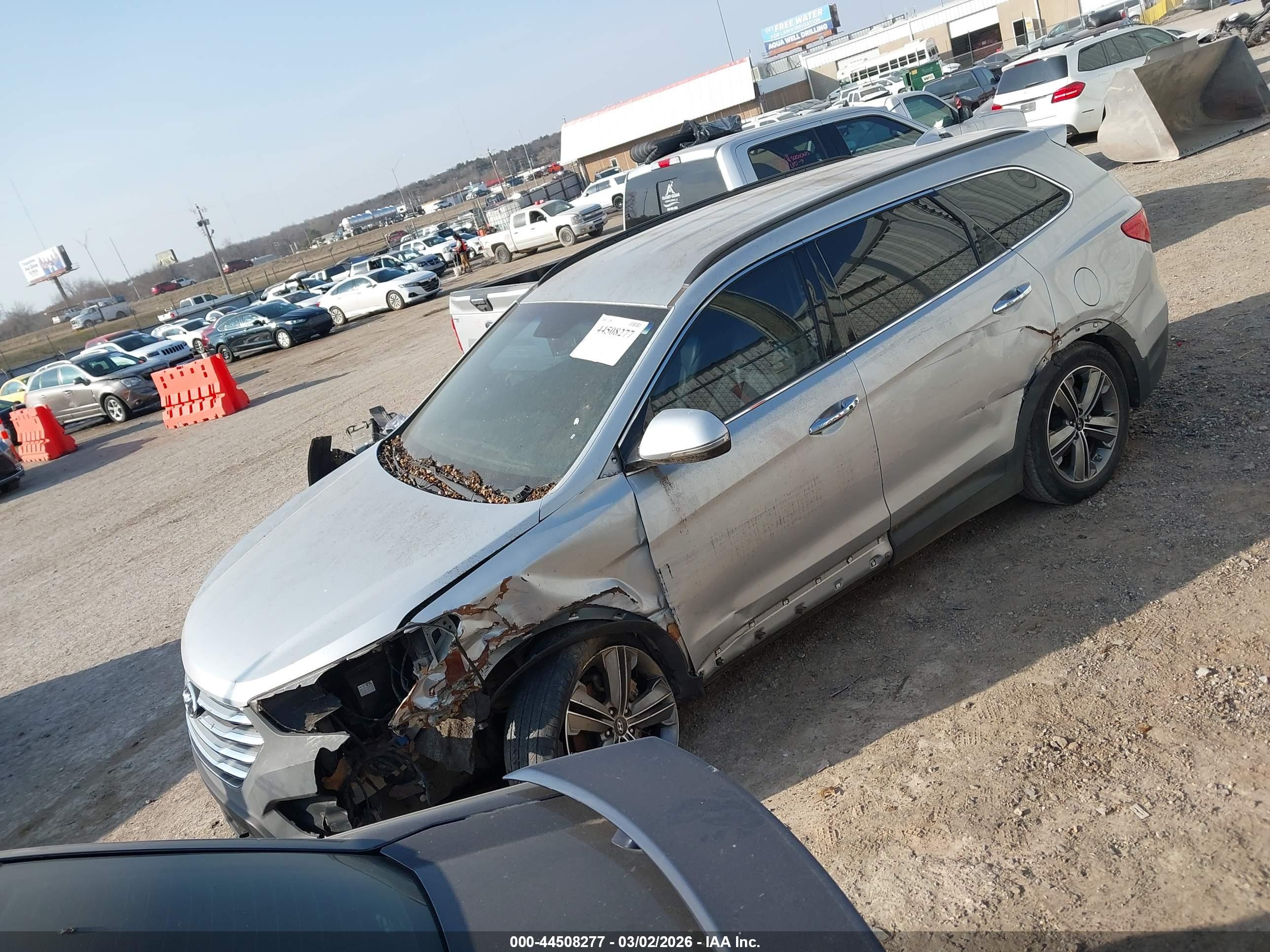HYUNDAI SANTA image 2