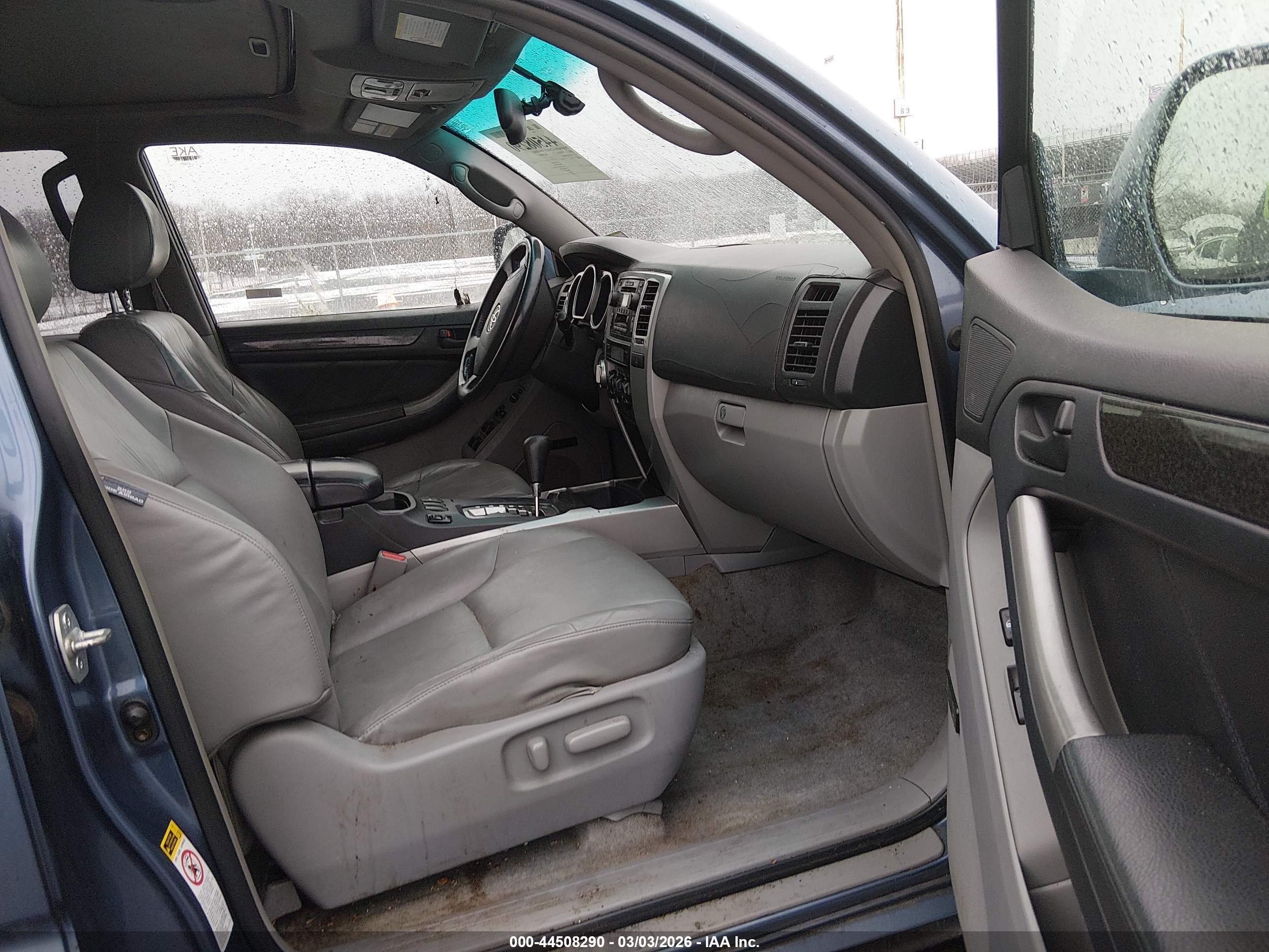 TOYOTA 4RUNNER image 5
