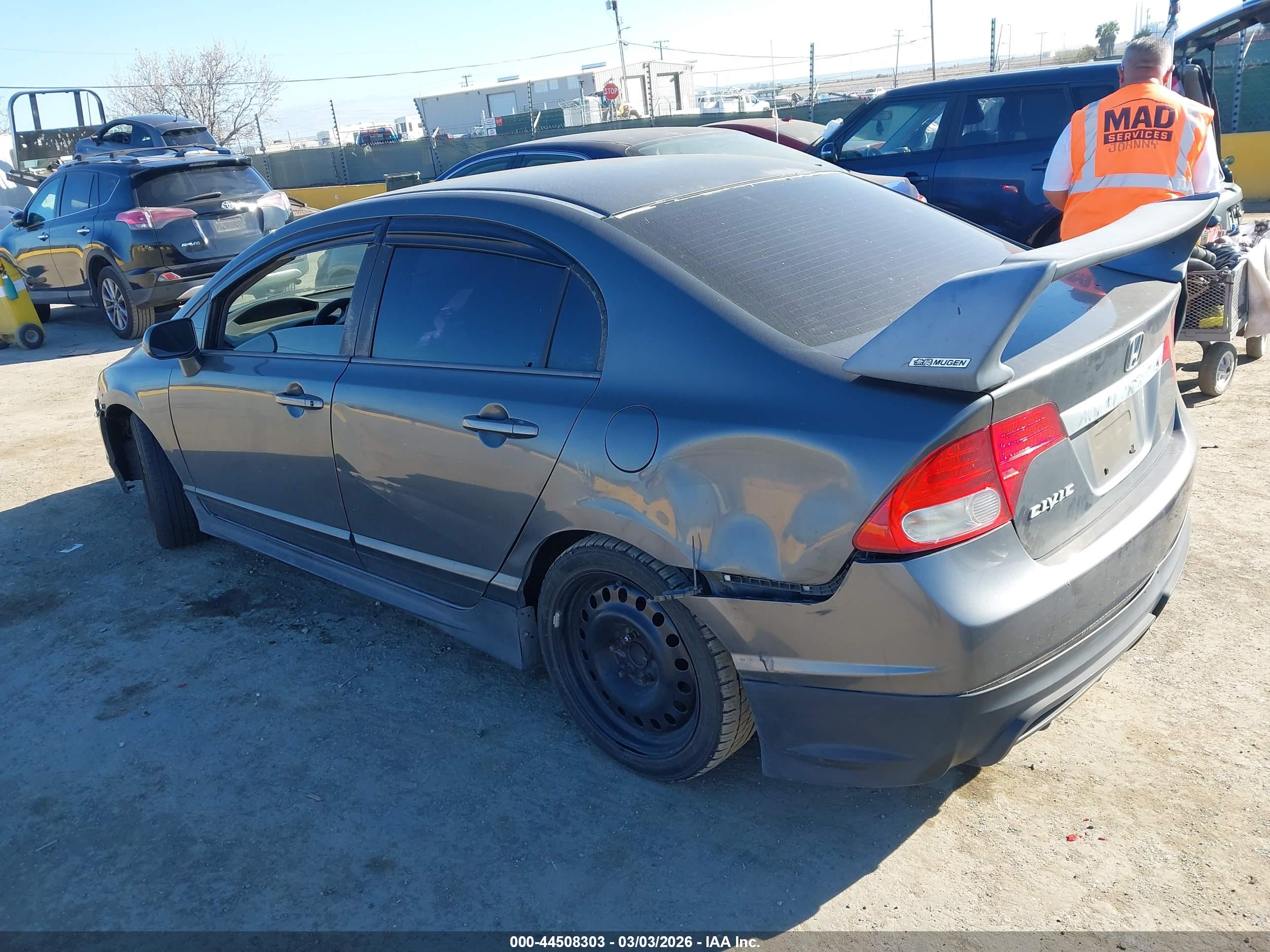 HONDA CIVIC image 3