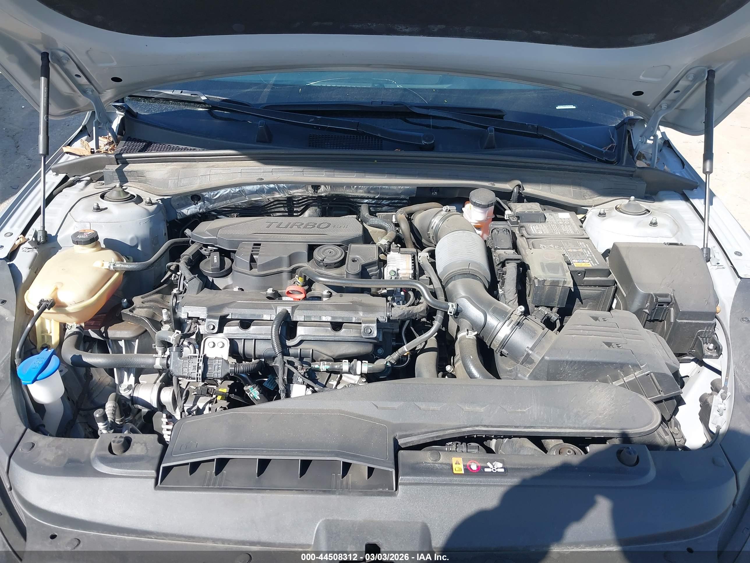 KIA K5 image 10