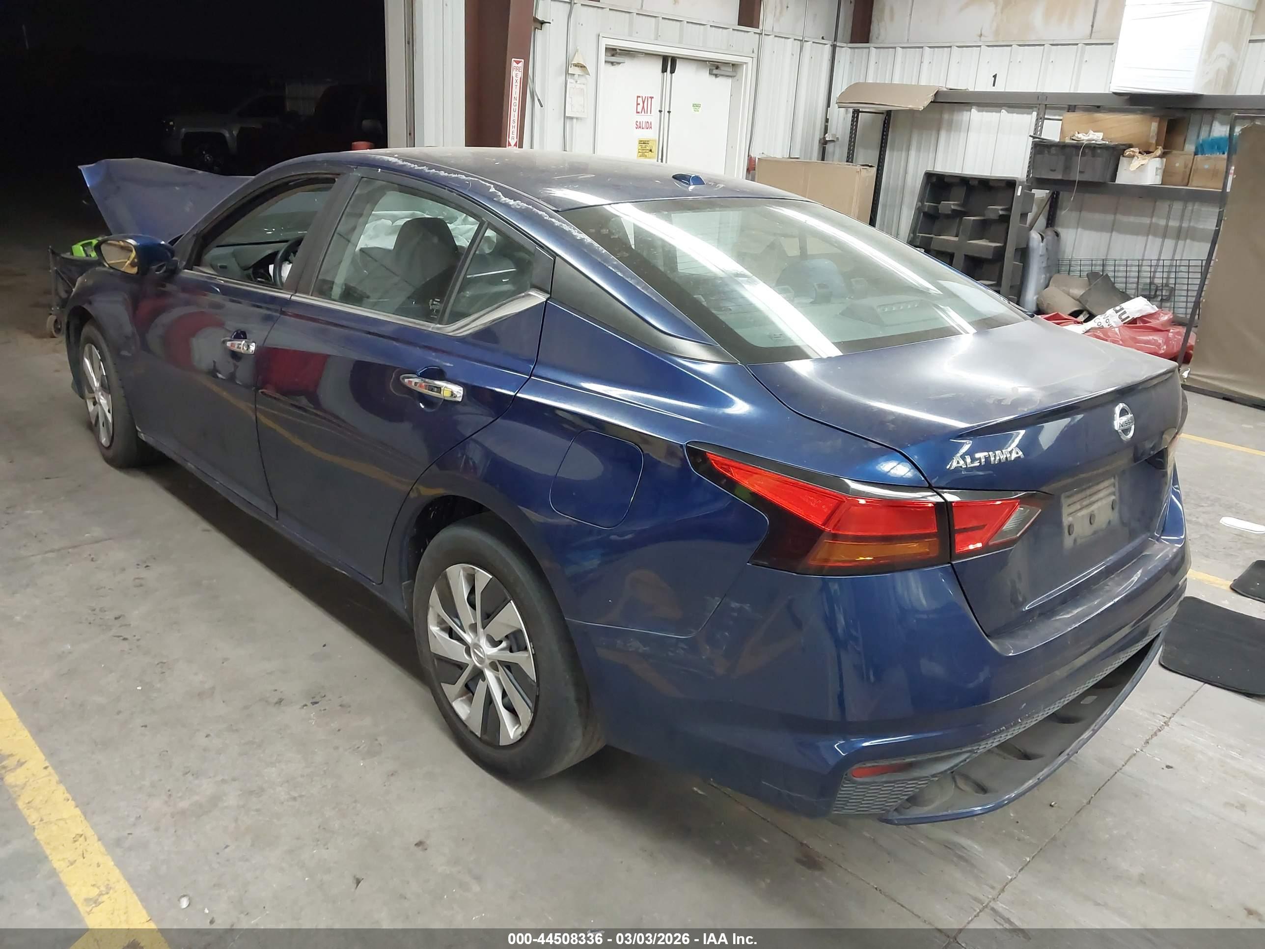NISSAN ALTIMA image 3