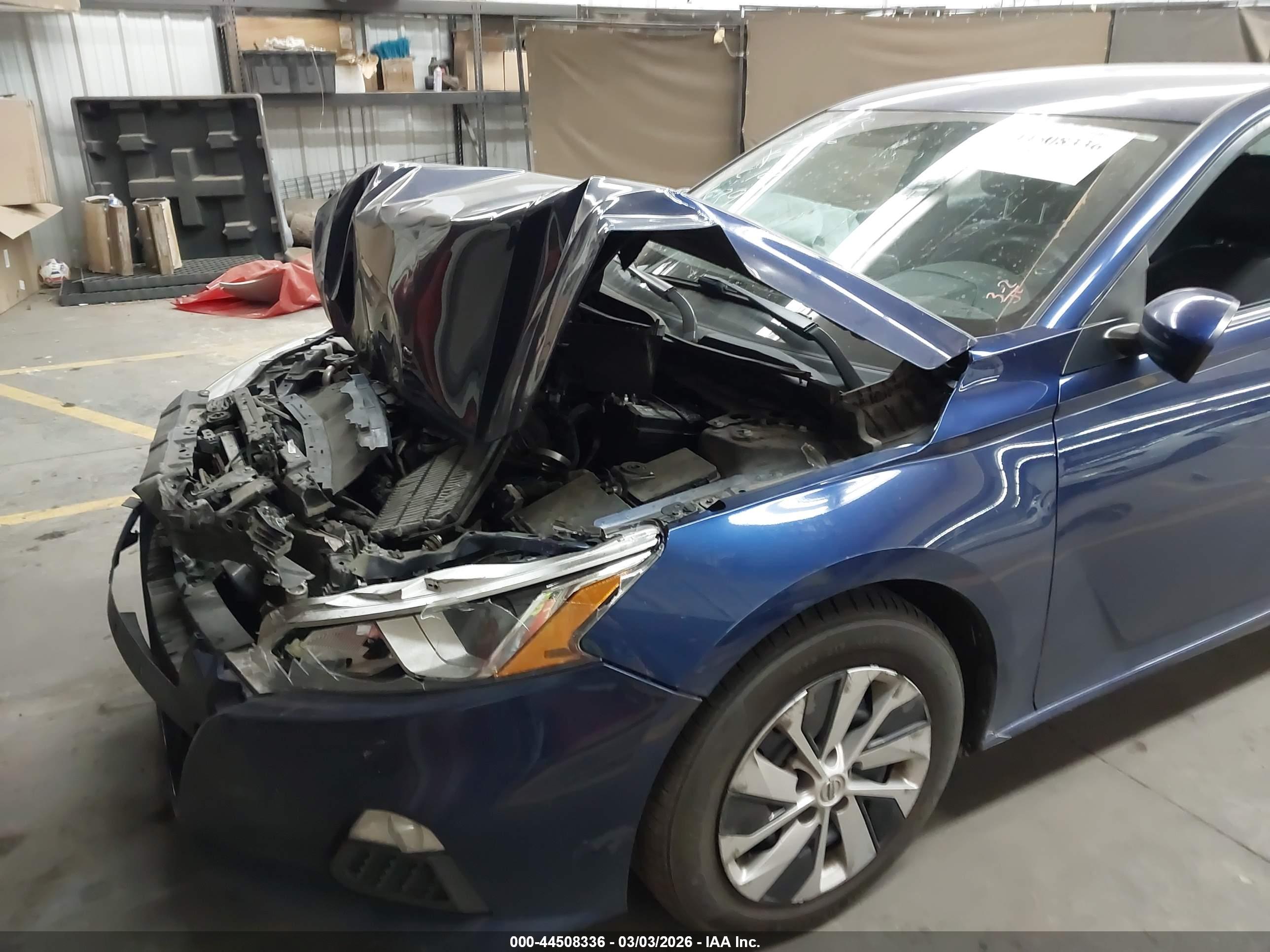 NISSAN ALTIMA image 6