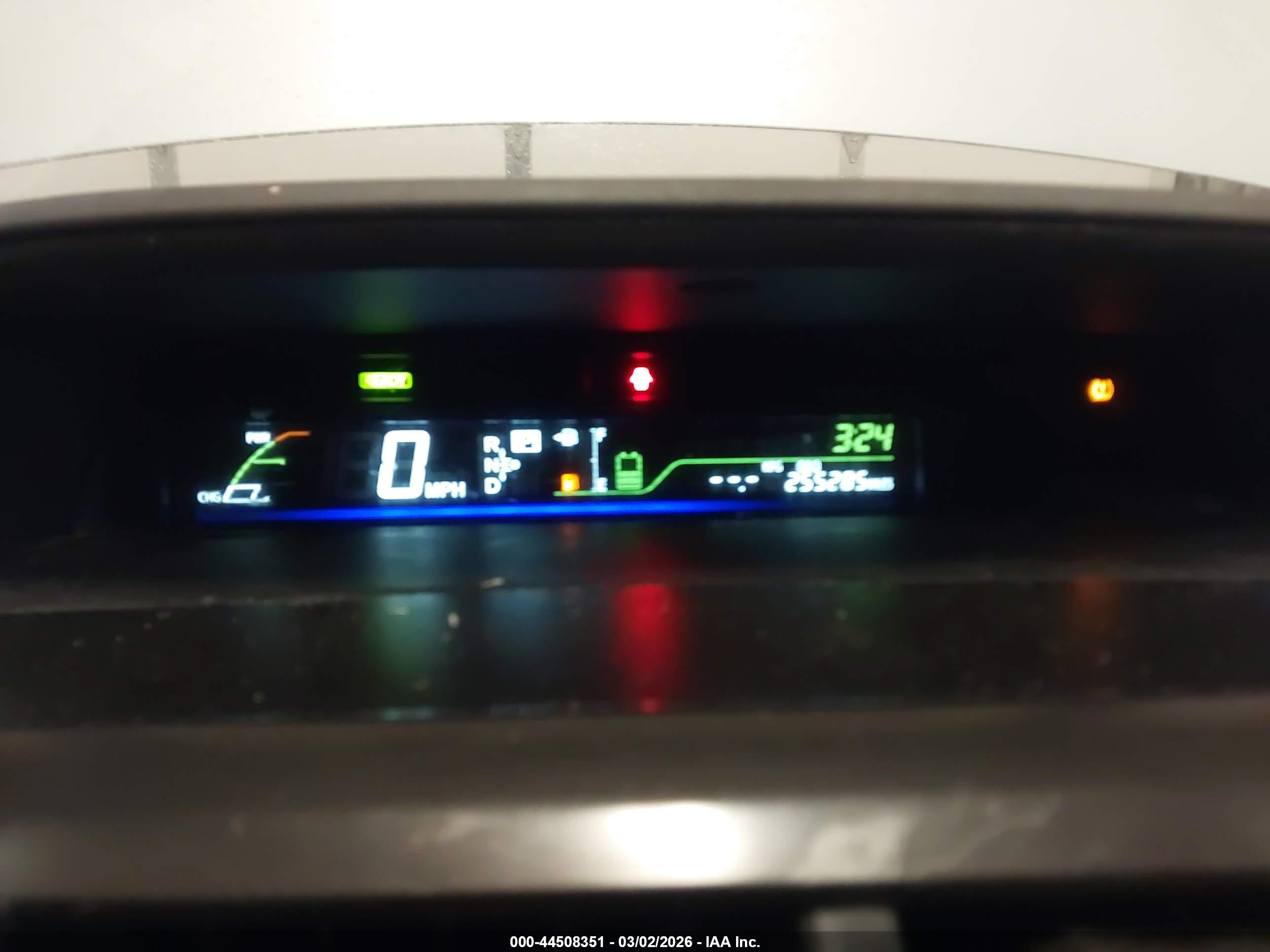 TOYOTA PRIUS image 7