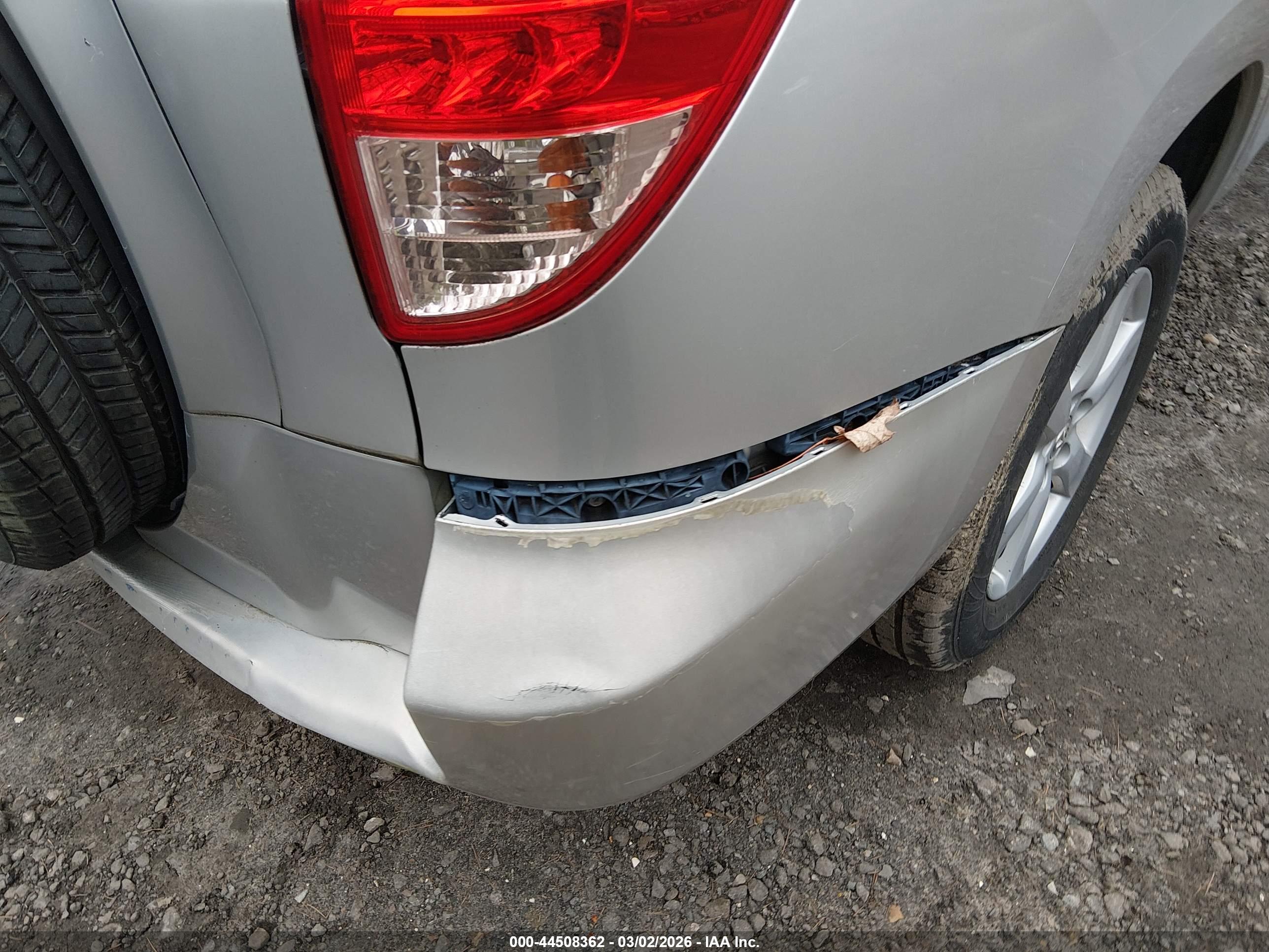 TOYOTA RAV4 image 6
